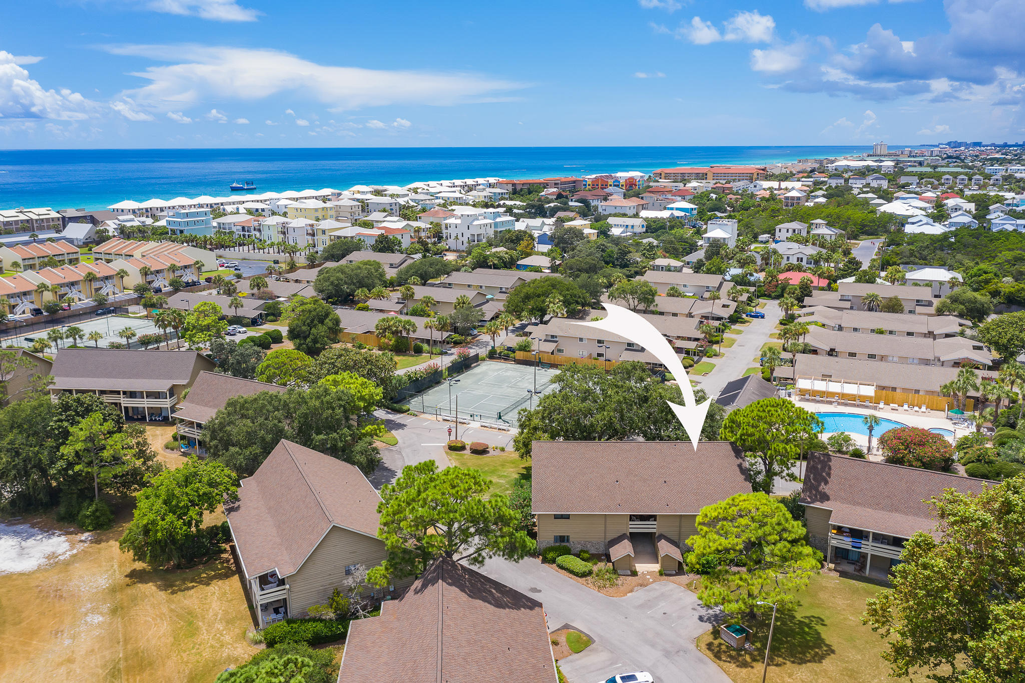 SEASCAPE CONDO GARDEN VILLA - Residential