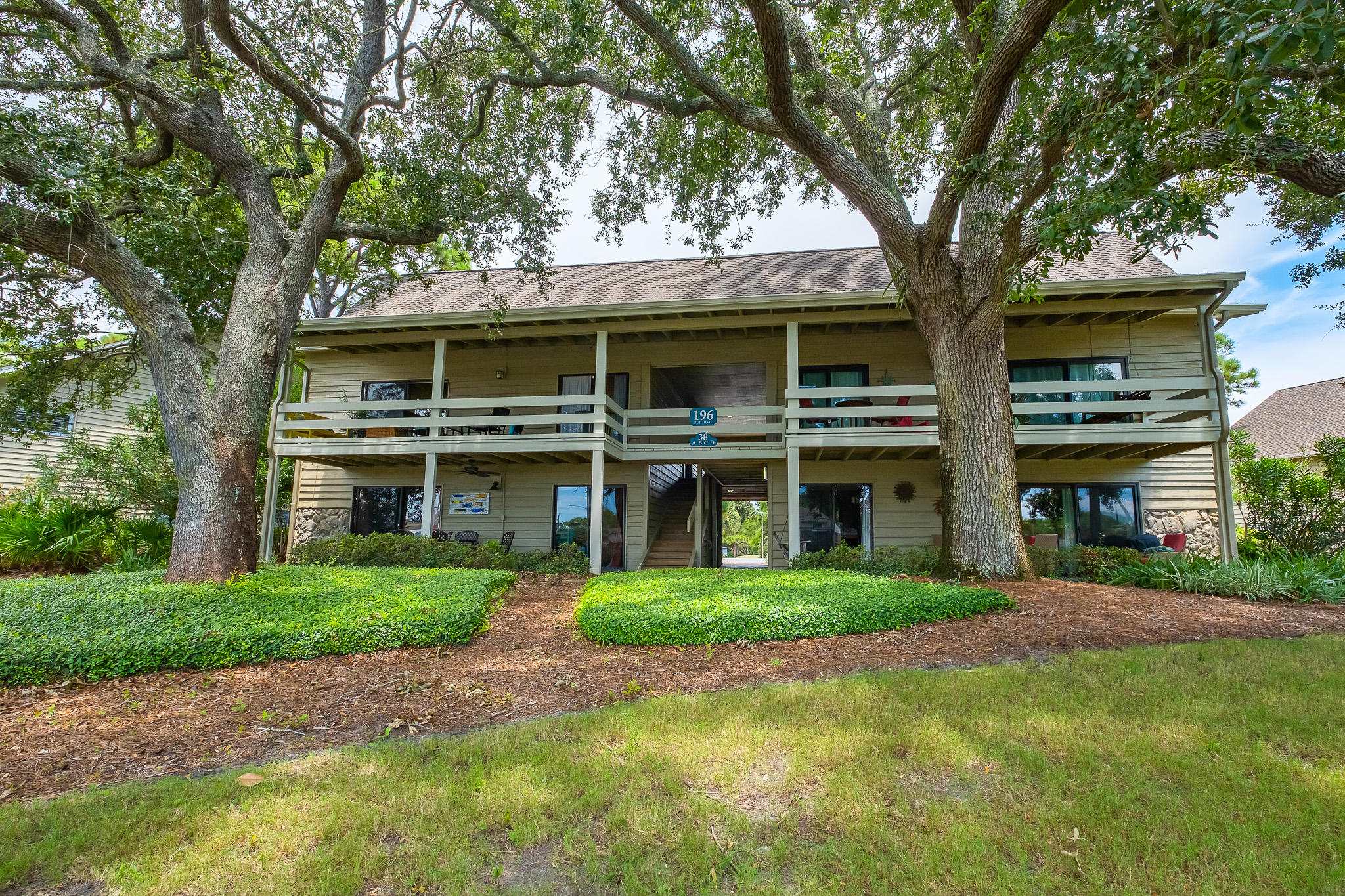 SEASCAPE CONDO GARDEN VILLA - Residential