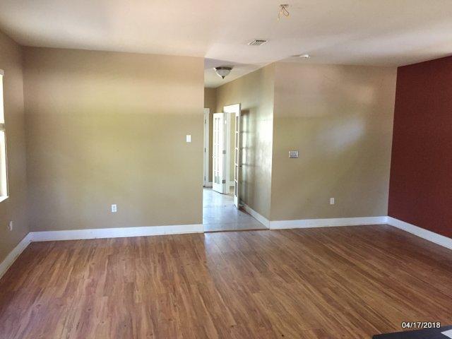 TOWN OF SANTA ROSA - Residential