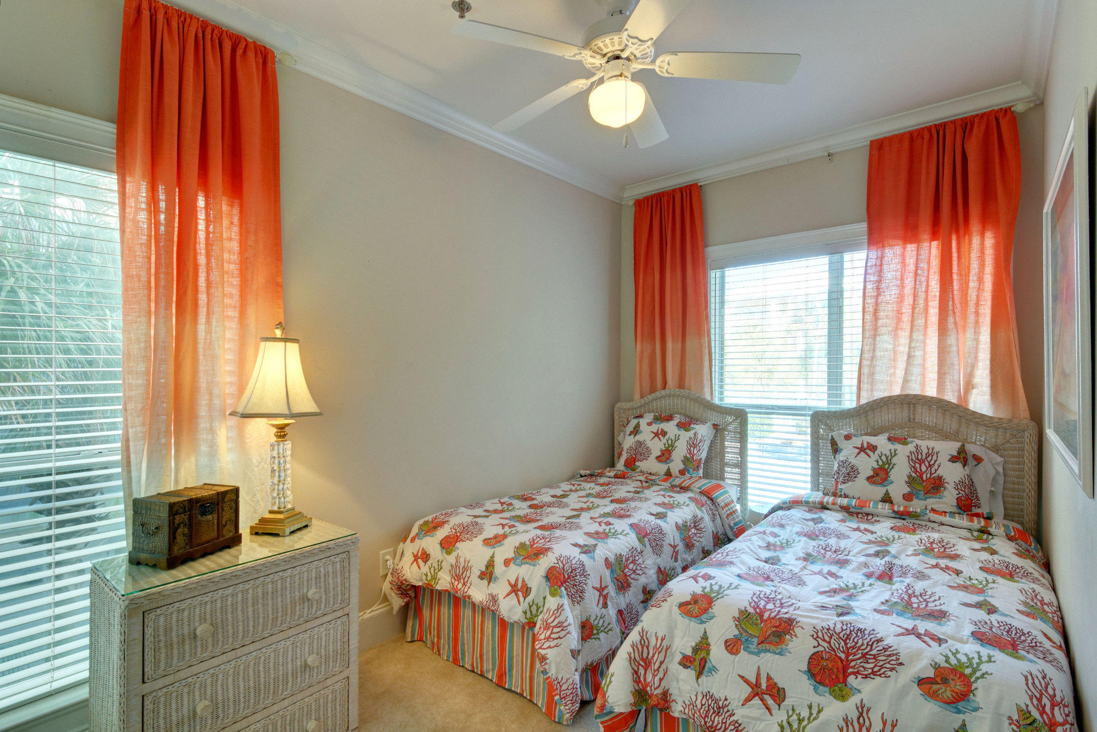 EMERALD SURF VILLAS - Residential