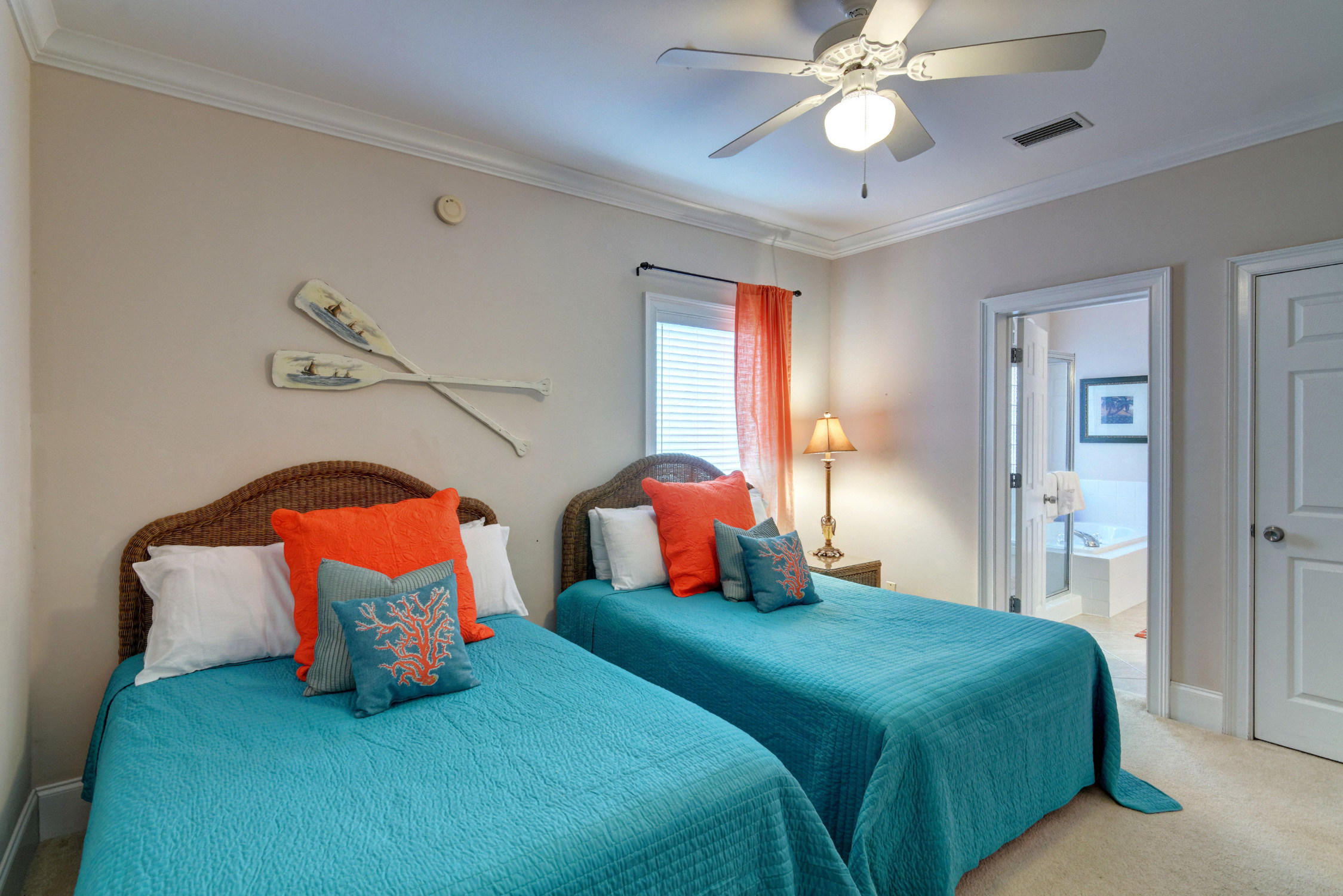 EMERALD SURF VILLAS - Residential