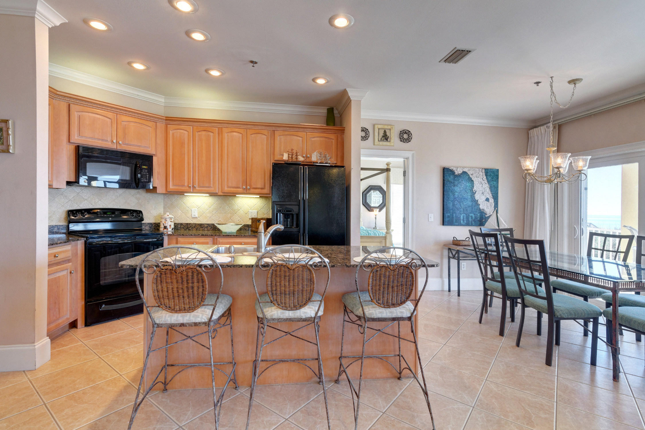 EMERALD SURF VILLAS - Residential