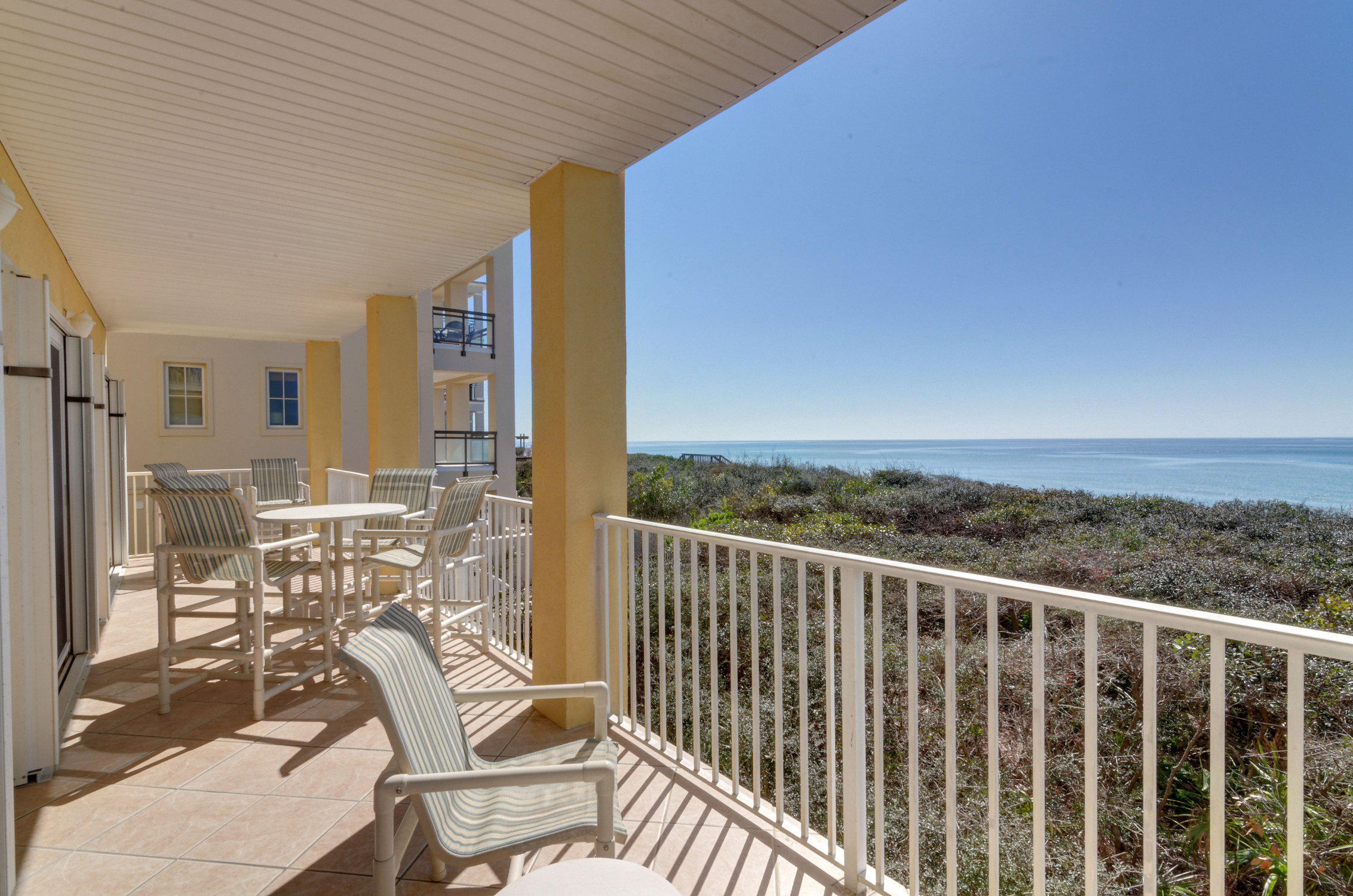 EMERALD SURF VILLAS - Residential