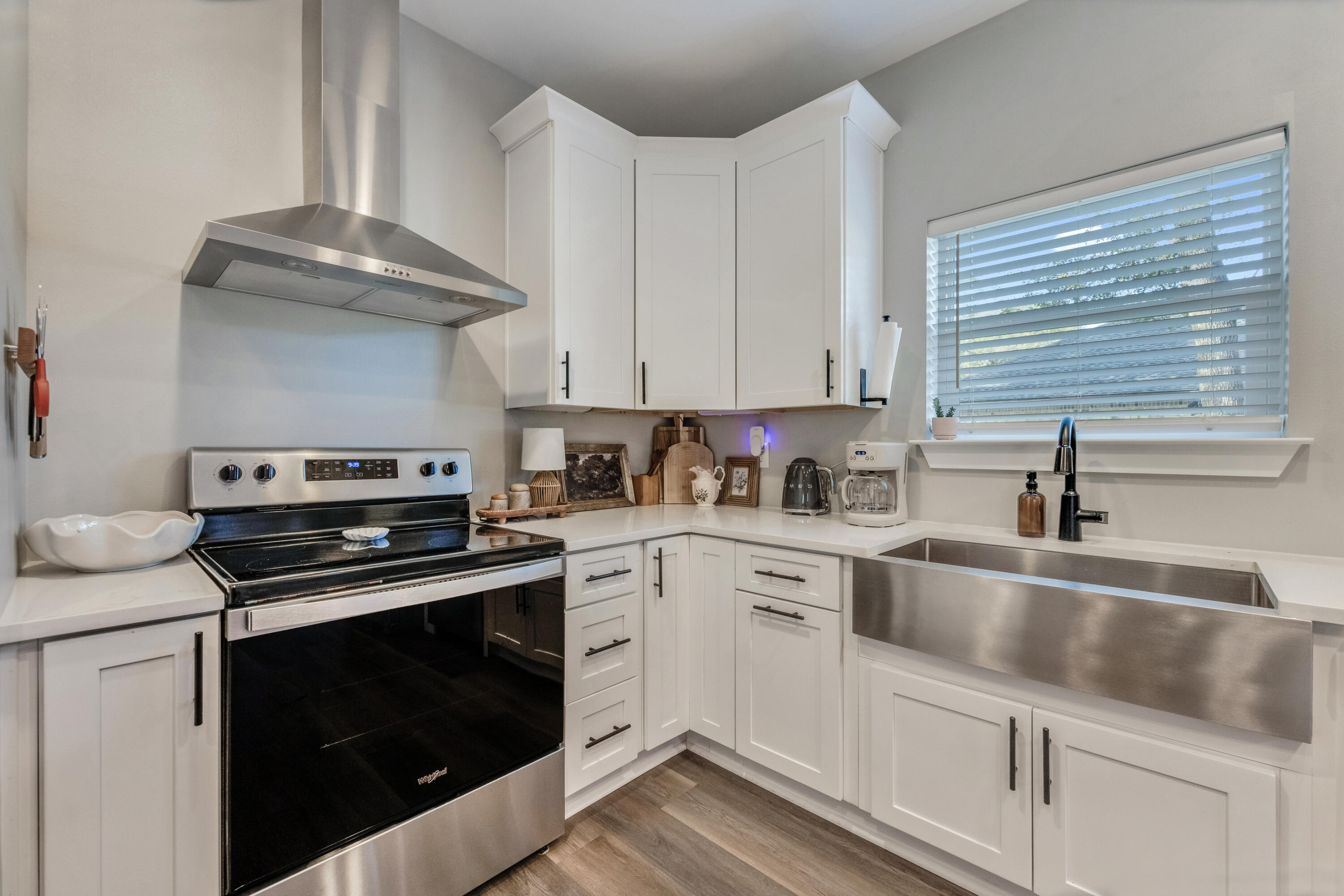 MEIGS S/D NICEVILLE LOT 30 BLK 8 - Residential