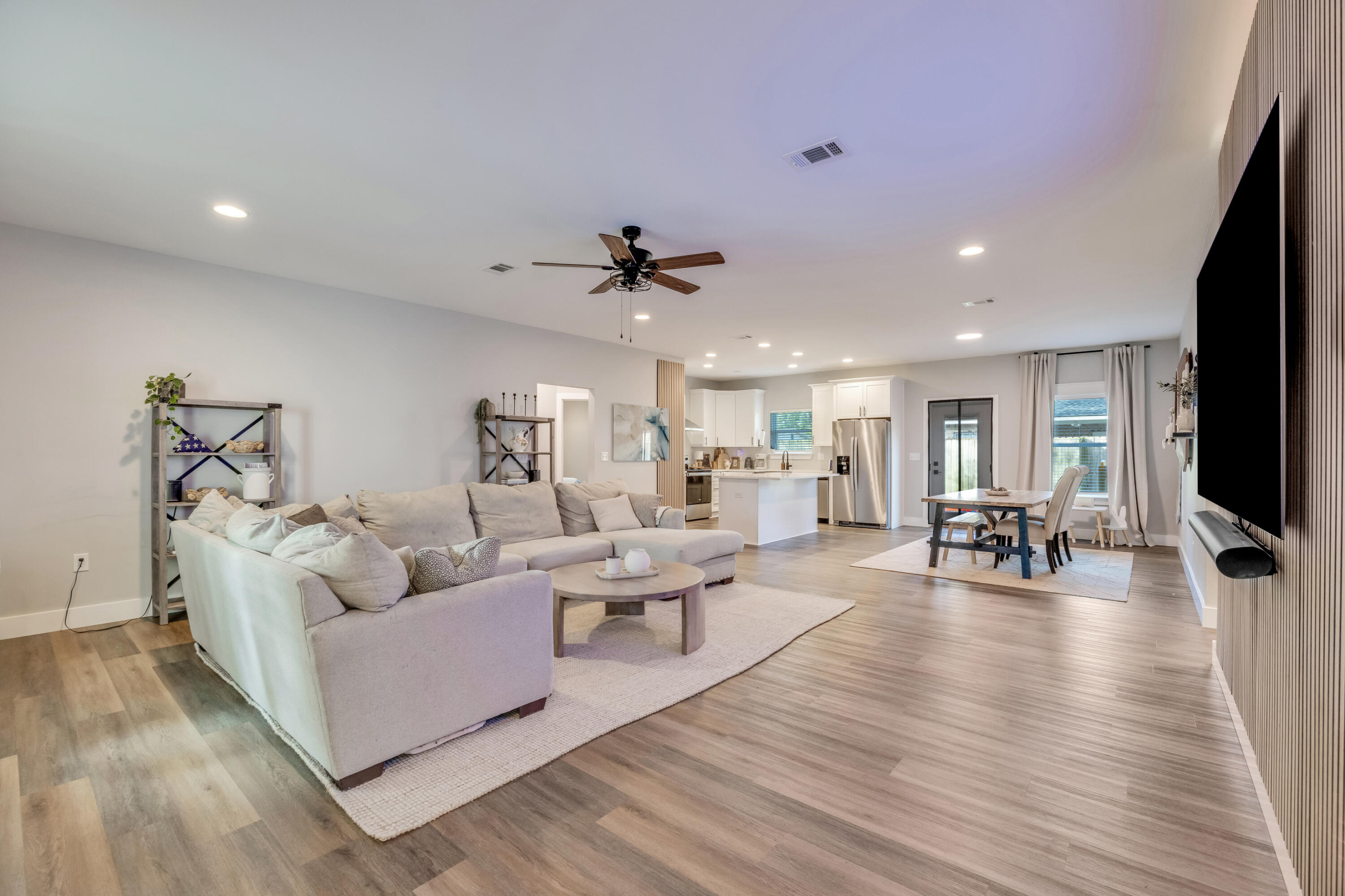 MEIGS S/D NICEVILLE LOT 30 BLK 8 - Residential