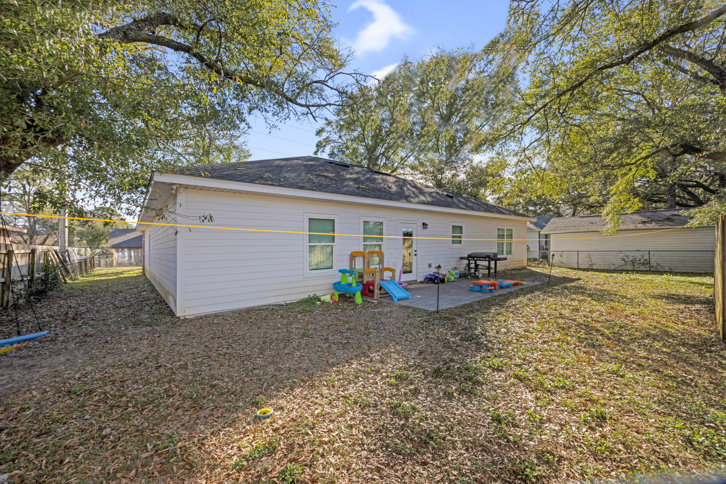 MEIGS S/D NICEVILLE LOT 30 BLK 8 - Residential