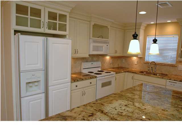 SUMMER HAVEN NORTH T/H - Residential