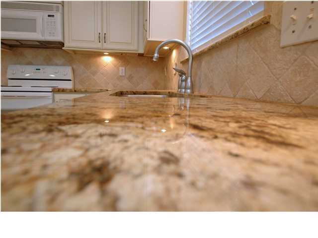 SUMMER HAVEN NORTH T/H - Residential