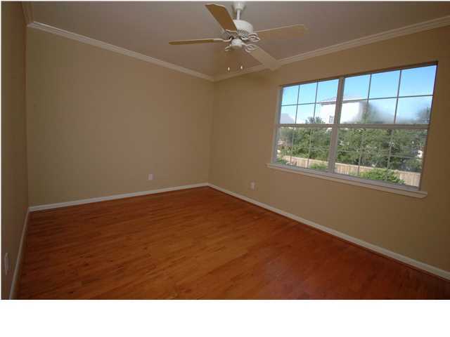 SUMMER HAVEN NORTH T/H - Residential