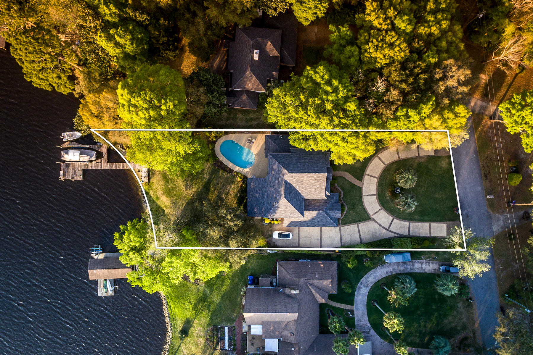 LAKE PIPPIN - Residential