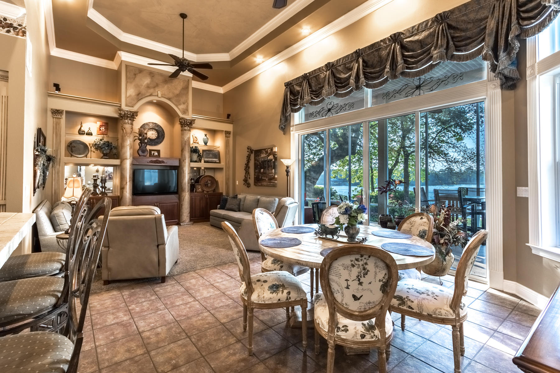 LAKE PIPPIN - Residential