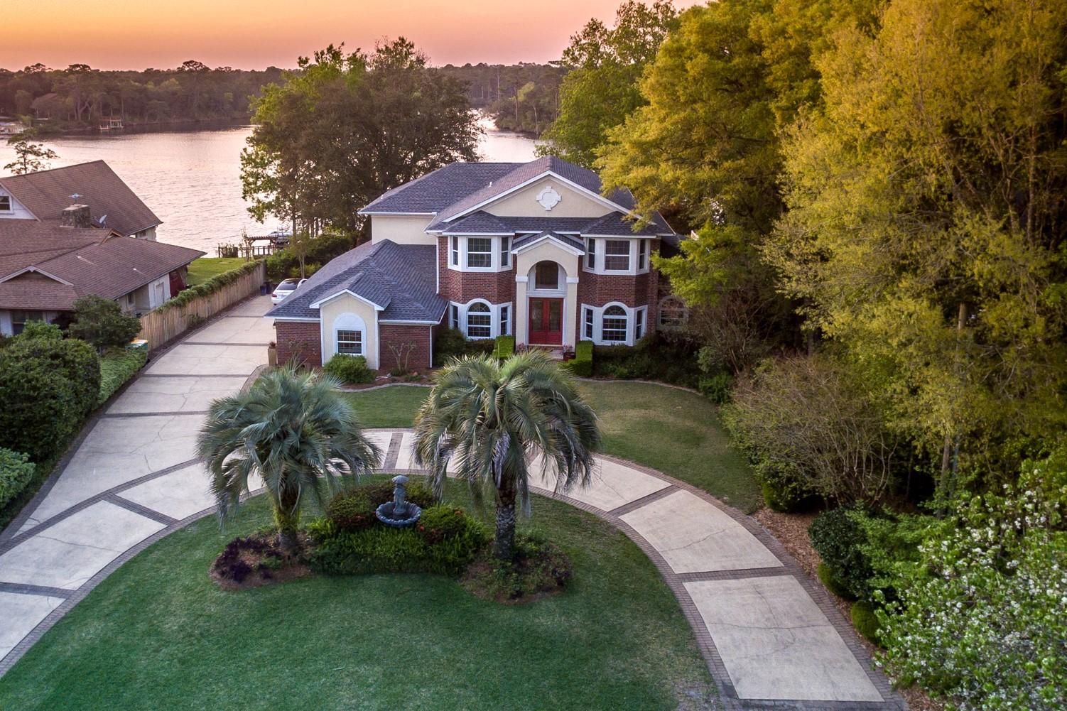 LAKE PIPPIN - Residential