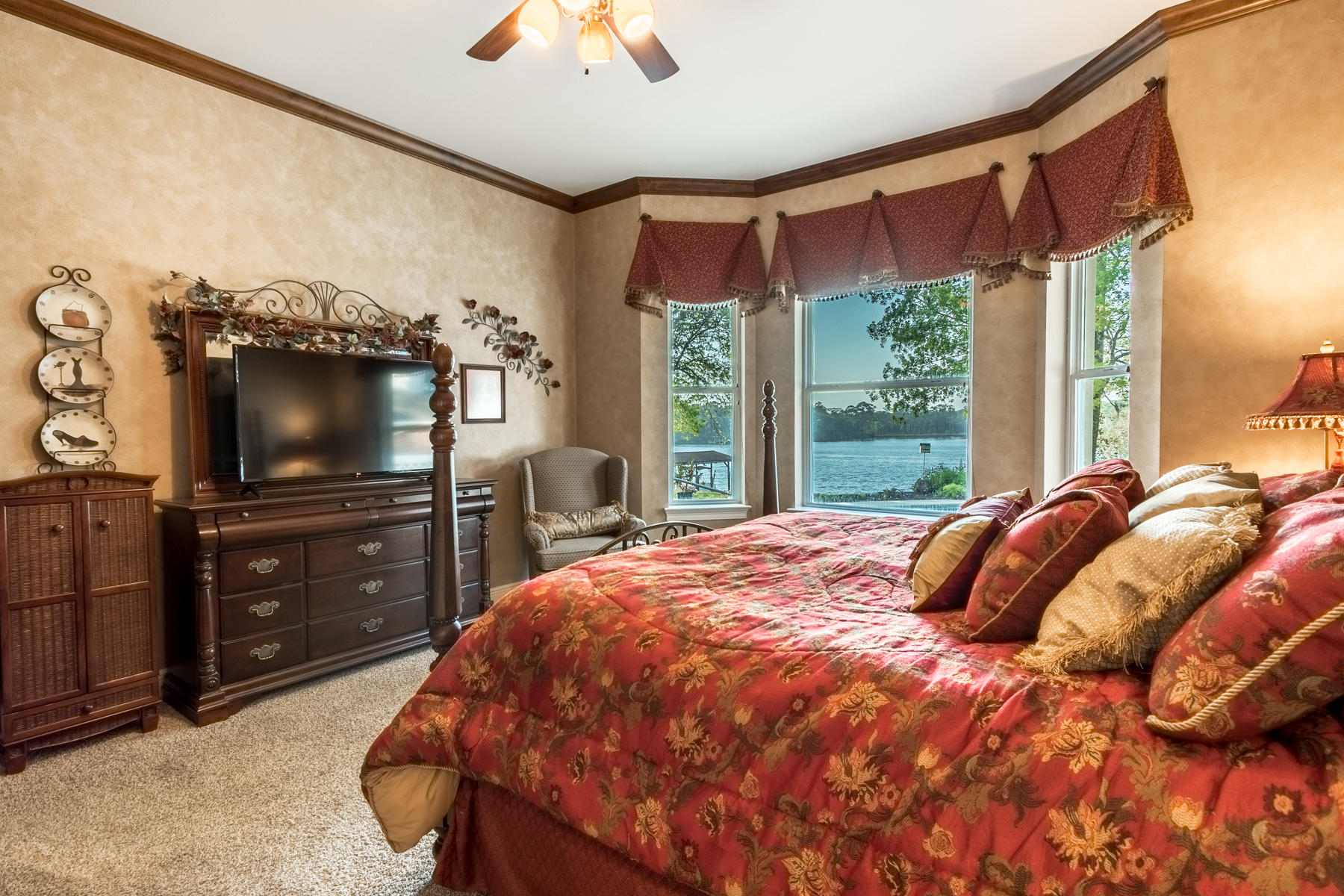 LAKE PIPPIN - Residential