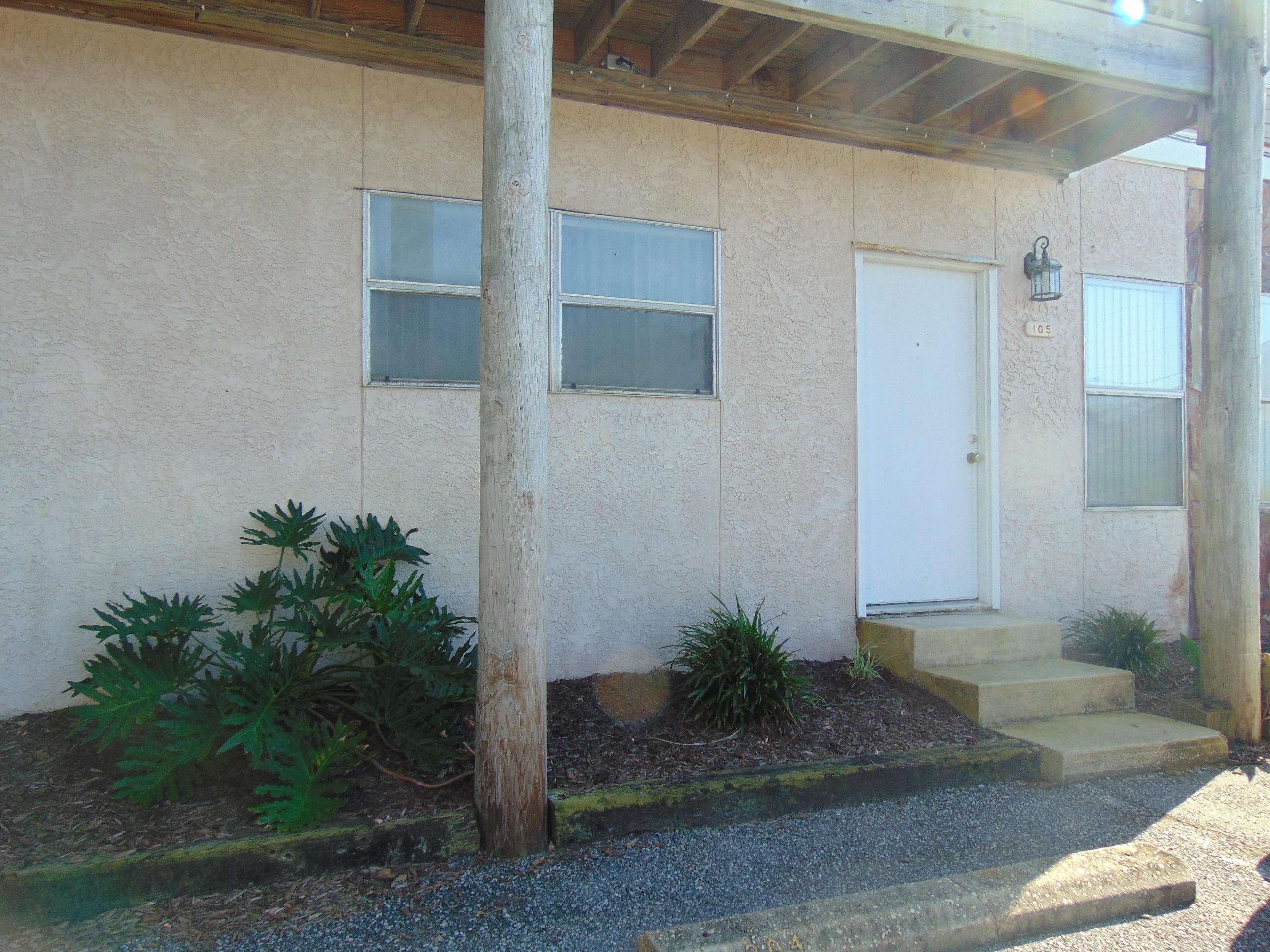 ISLAND GARDENS CONDO - Residential Lease