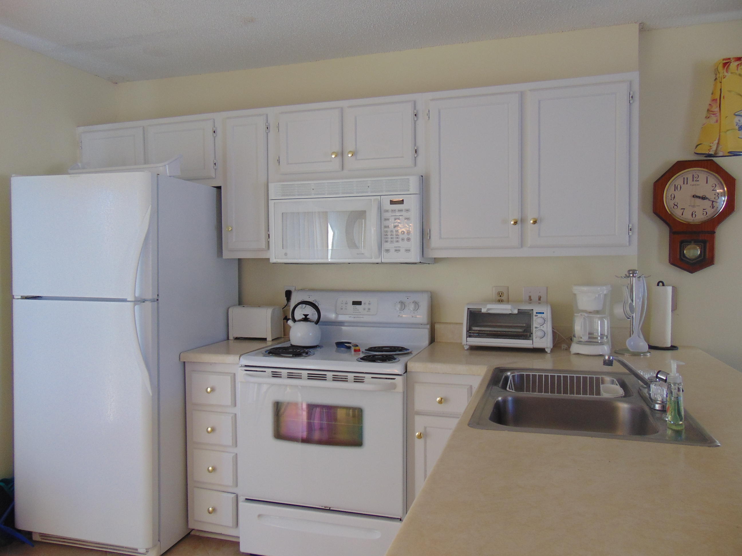 ISLAND GARDENS CONDO - Residential Lease