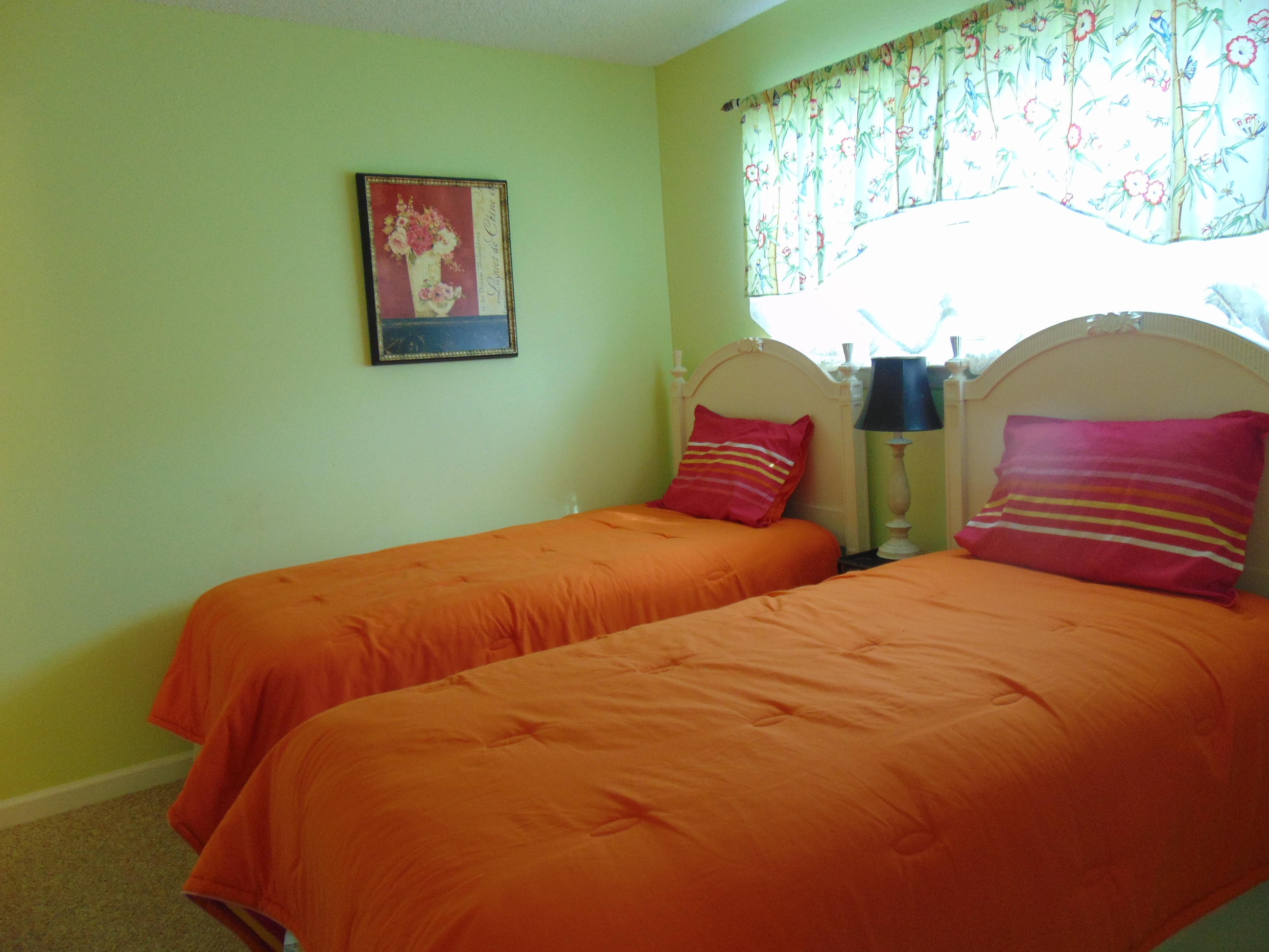 ISLAND GARDENS CONDO - Residential Lease