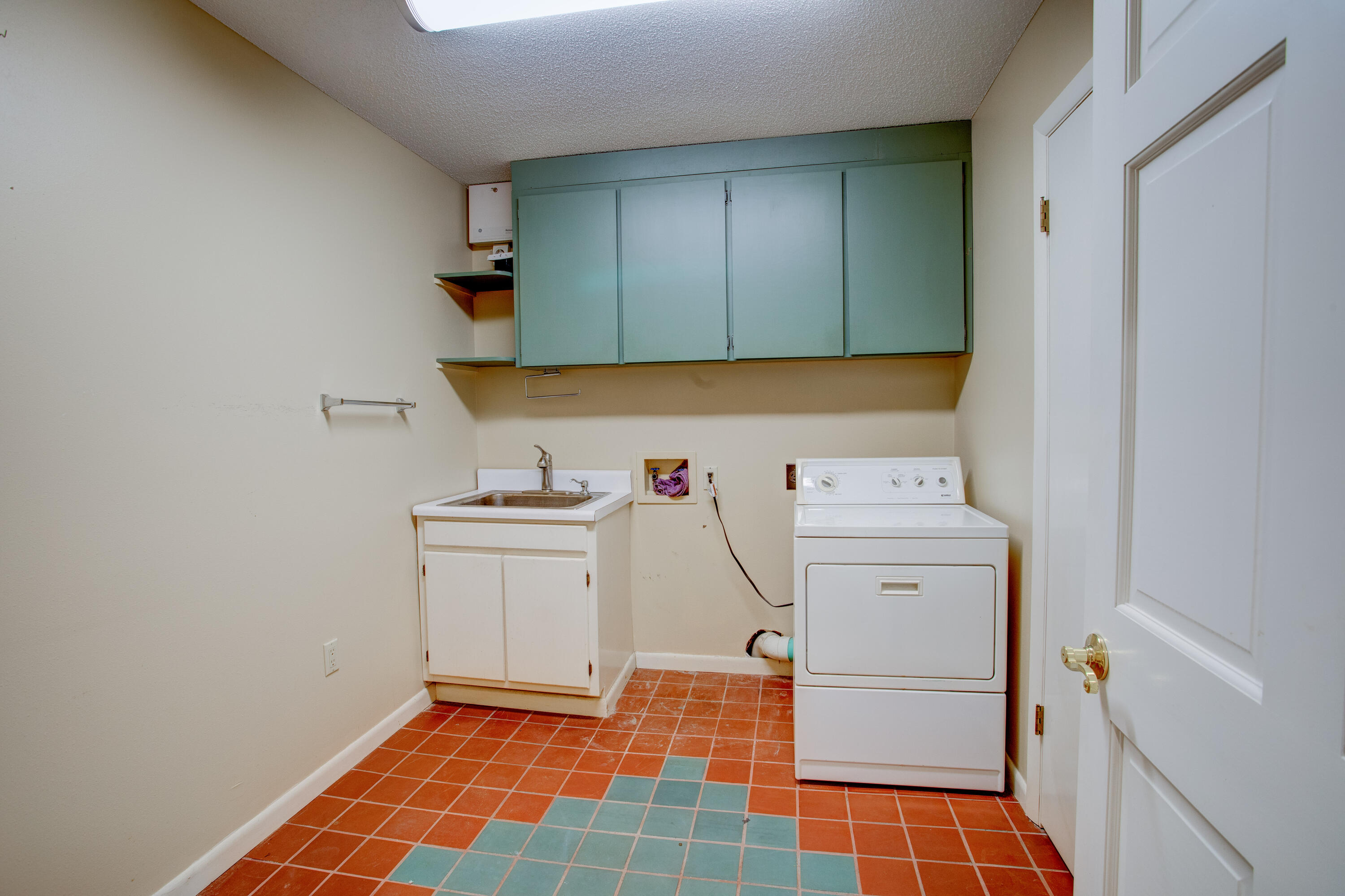 FIELD S/D 1ST ADDN - Residential