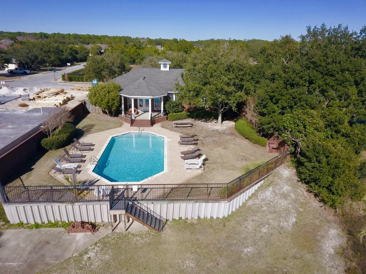 HERITAGE PARK - Residential