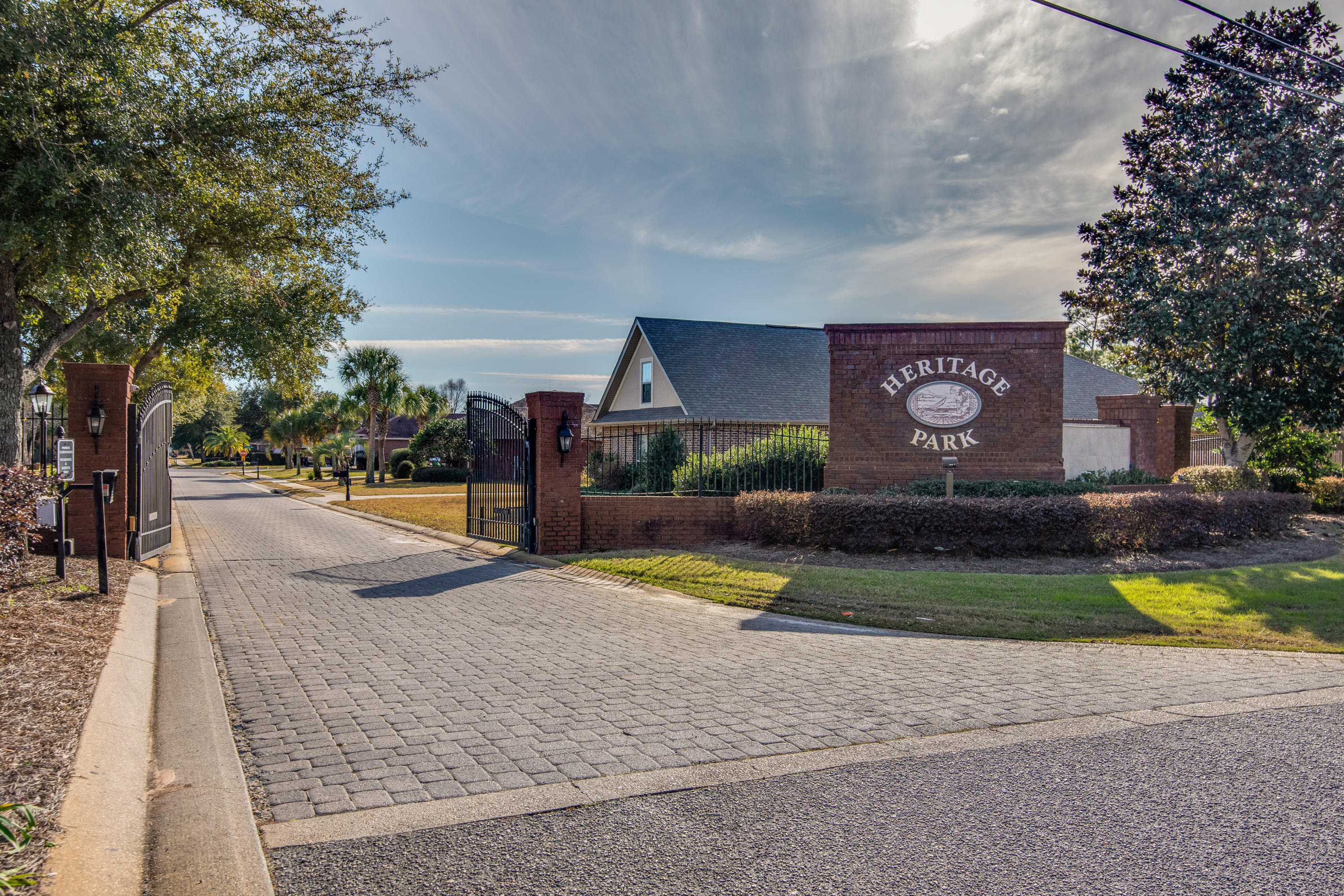 HERITAGE PARK - Residential