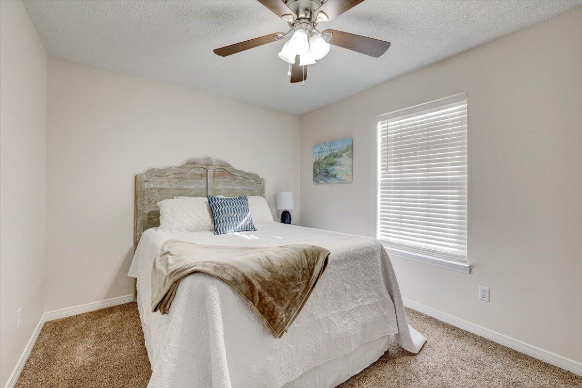 ROANOKE VILLAGE S/D - Residential