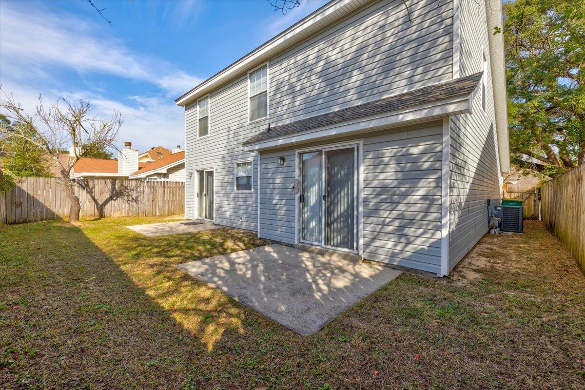 ROANOKE VILLAGE S/D - Residential