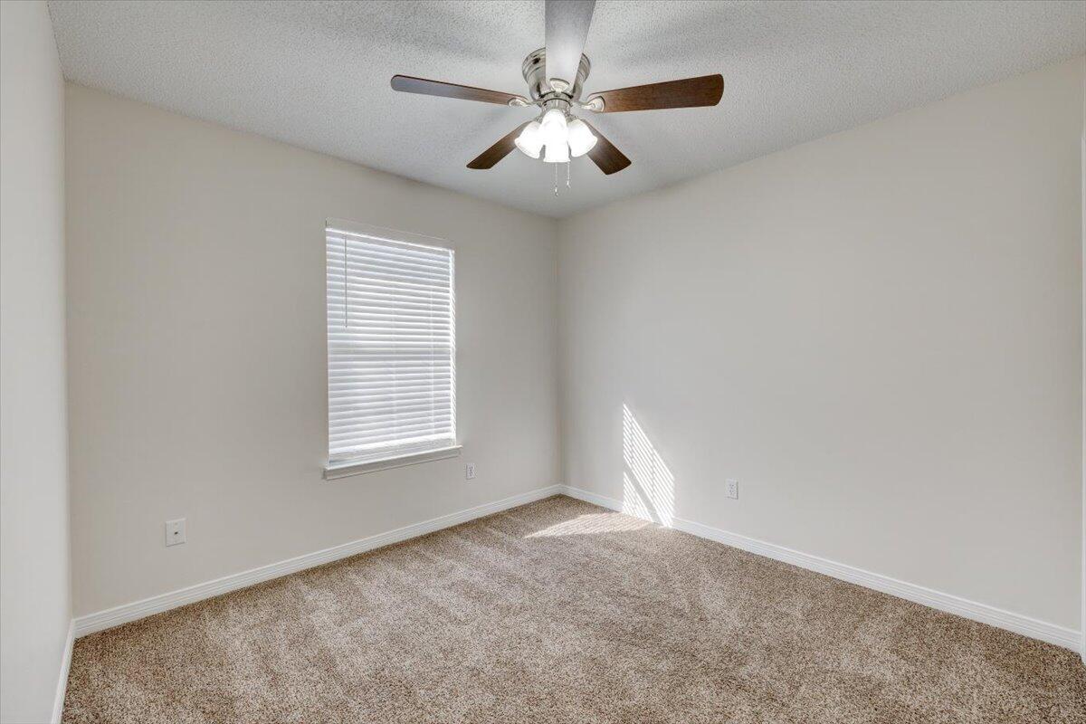 ROANOKE VILLAGE S/D - Residential