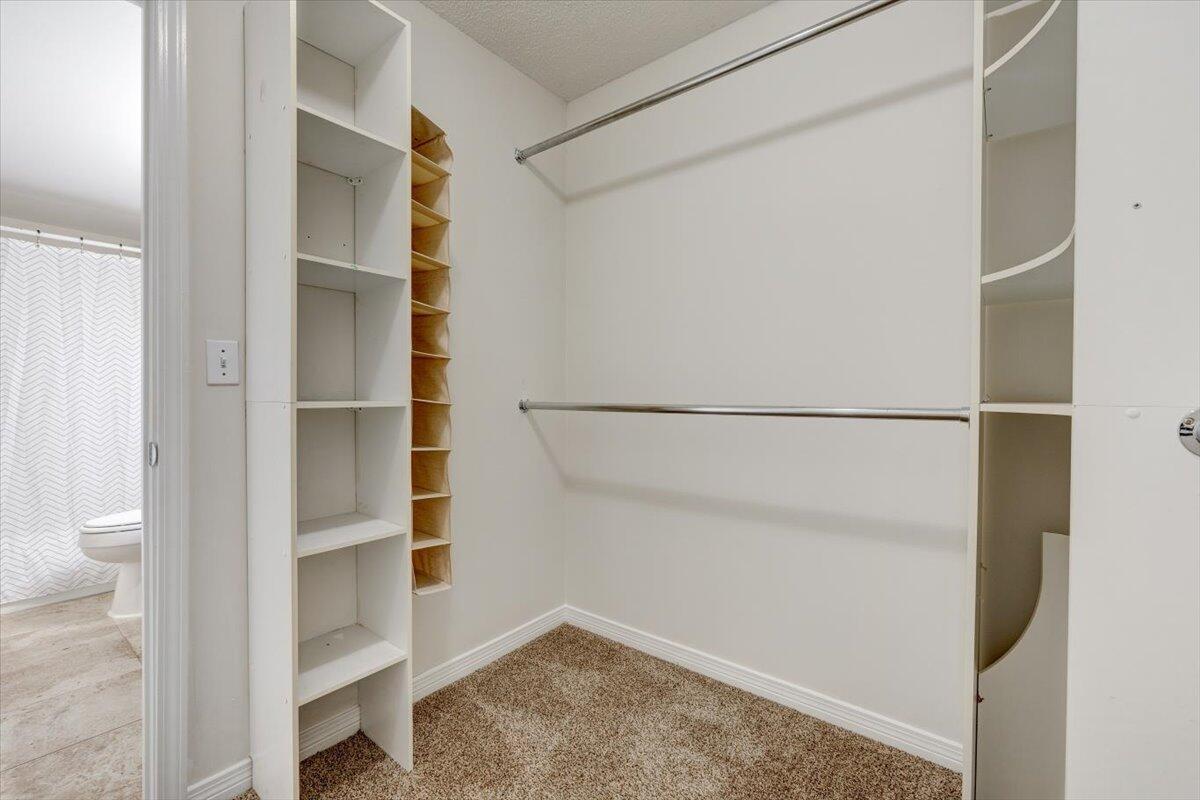 ROANOKE VILLAGE S/D - Residential