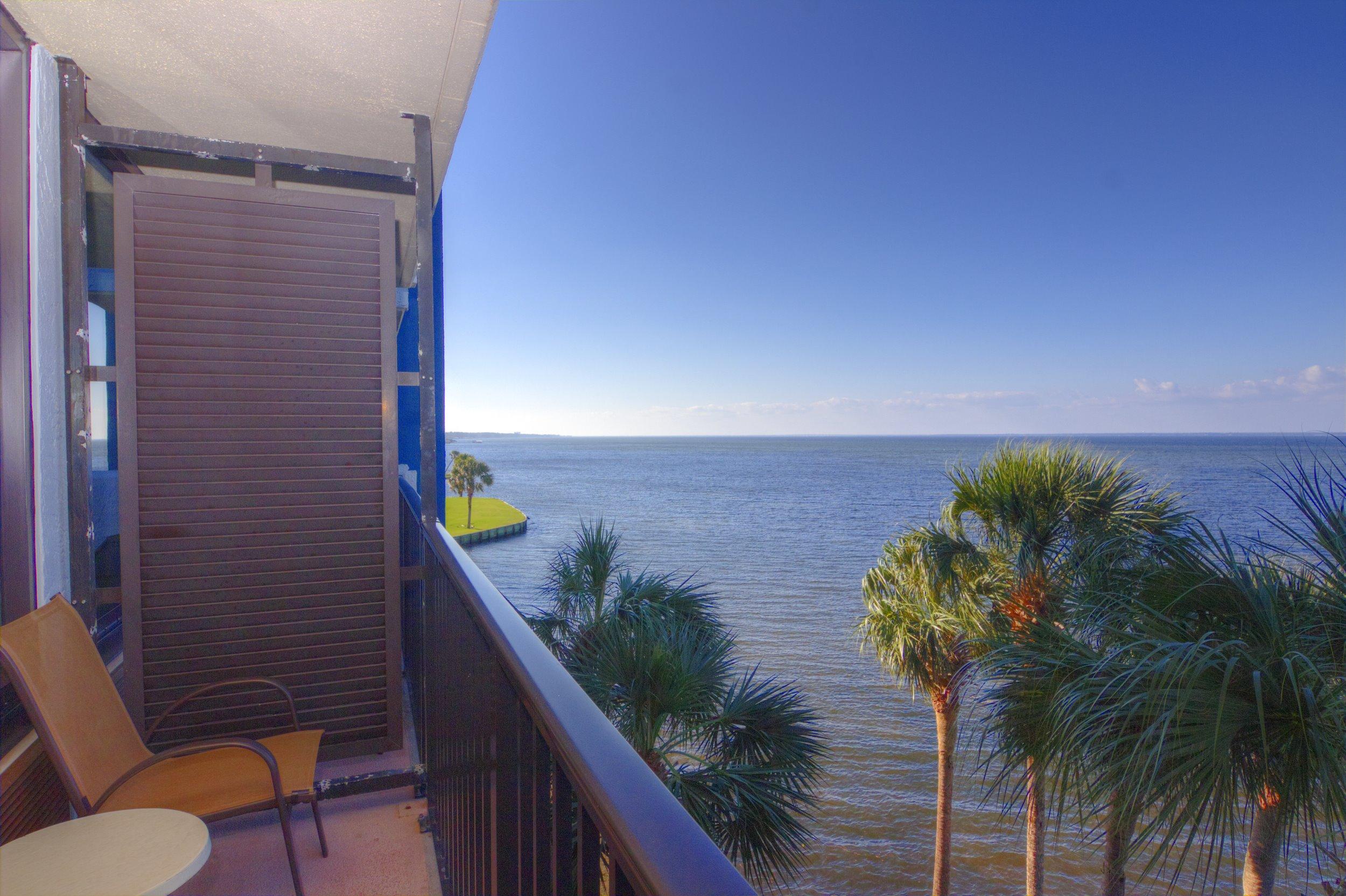 BAYSIDE CONDO SANDESTIN - Residential