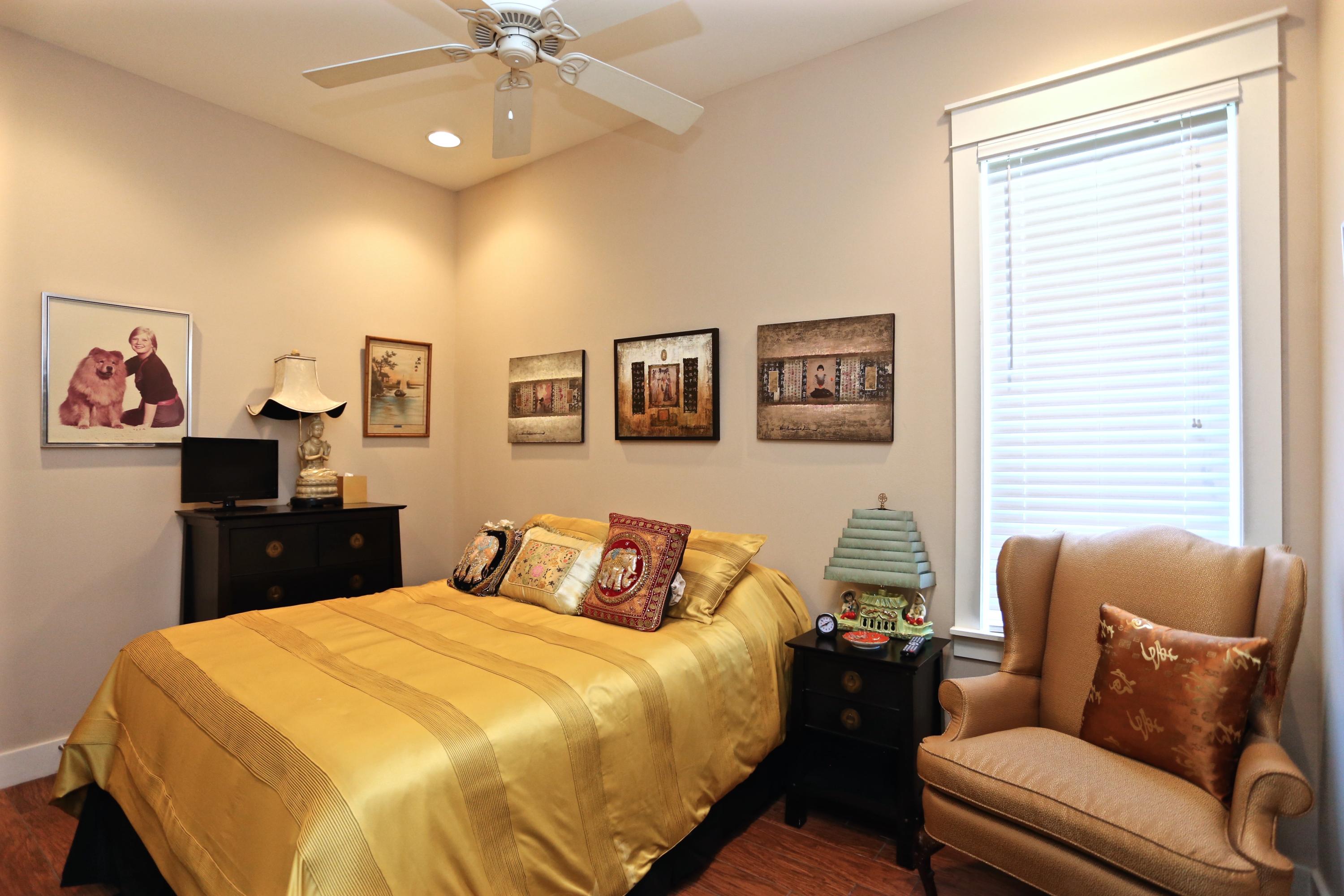 CARSON OAKS - Residential