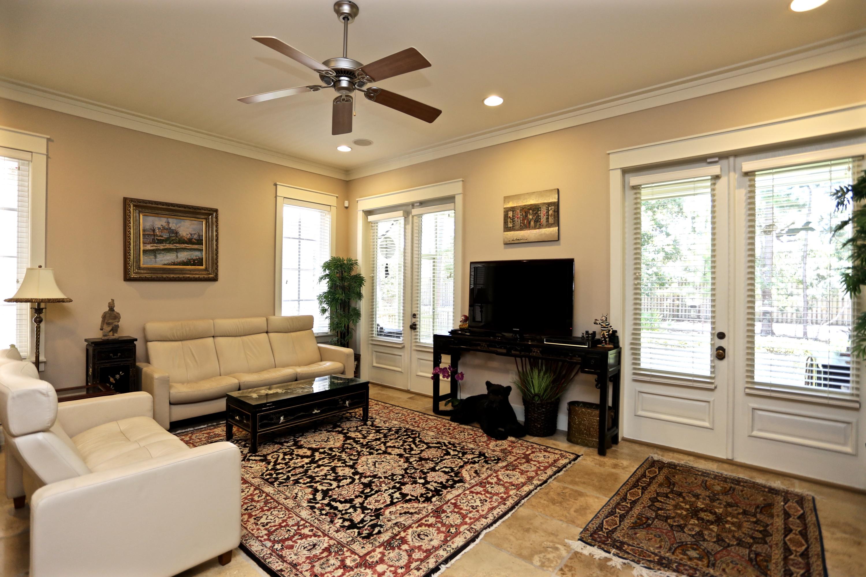 CARSON OAKS - Residential