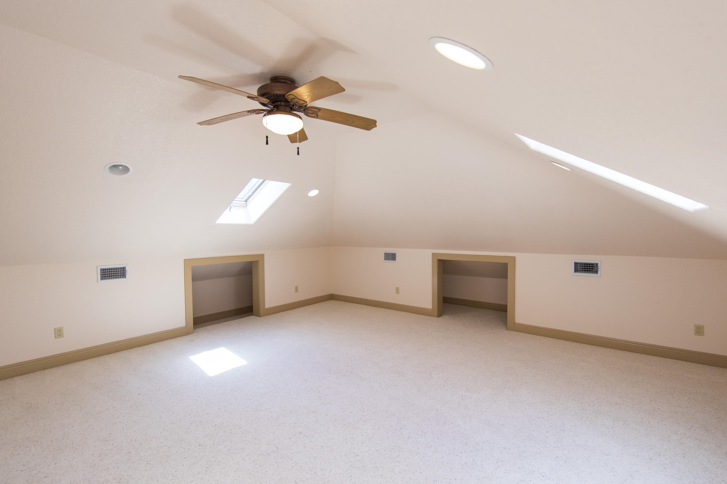 JOHNSON BEACH UNREC - Residential