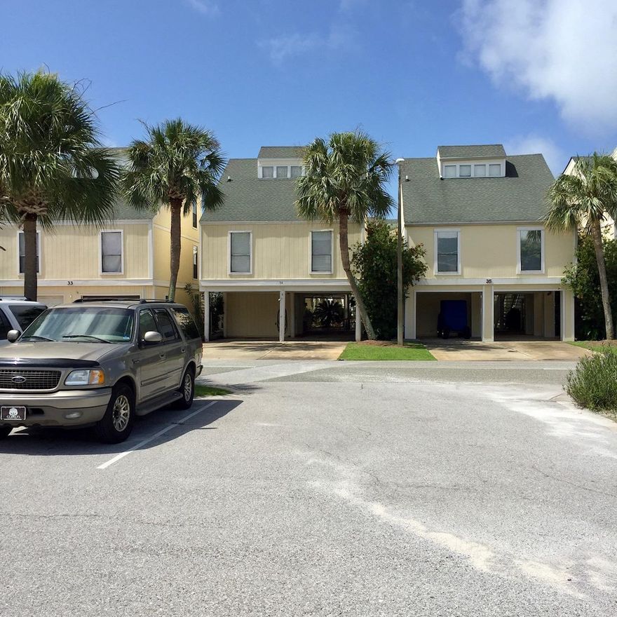 This is one of 43 freestanding detached houses in the Sandpiper Cove complex -- particularly convenient to the 1,000-ft. boat canal and the 6 tennis courts but also convenient to the 9-hole pitch-and-putt golf course, and in easy walking distance to cross to the beach using the Sandpiper Cove pedestrian-controlled traffic signal ... 5 pools, one with 3 hot tubs ... beach pavilion with full-service food & beverage snack bar ... the highly regarded Louisiana Lagniappe restaurant on the harbor ... boat slips for larger boats, by lease ... excellent boat ramp for smaller boats ... fenced & gated with 24-and-7 Security ... Sandpiper Cove is a happy pedestrian-friendly place for beach and boating and other fun.