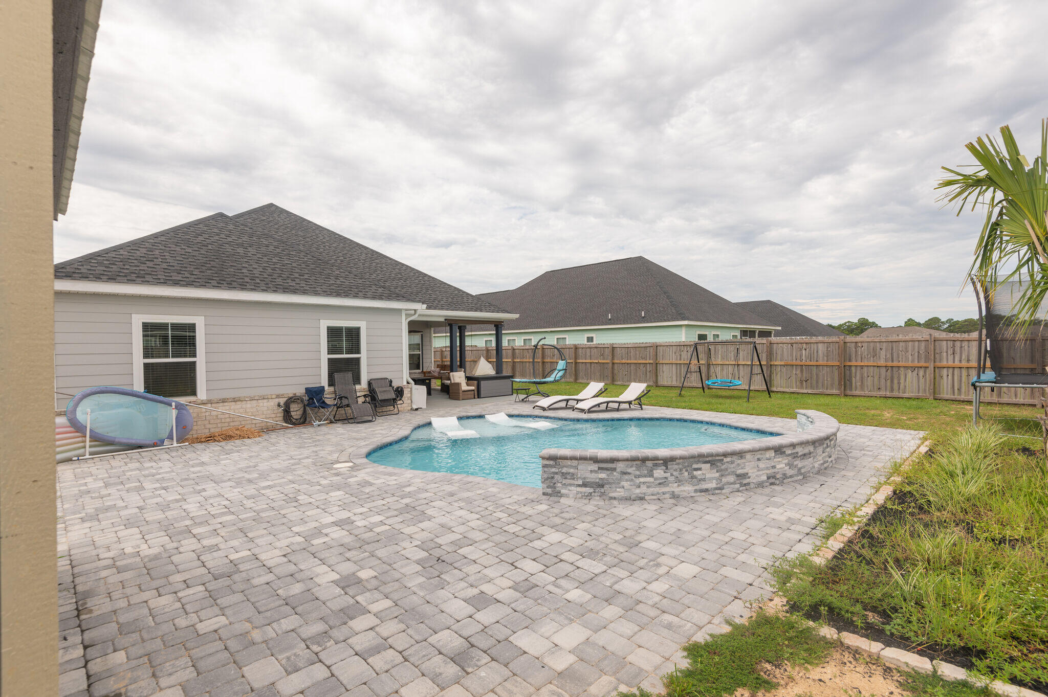 CROSS CREEK - Residential