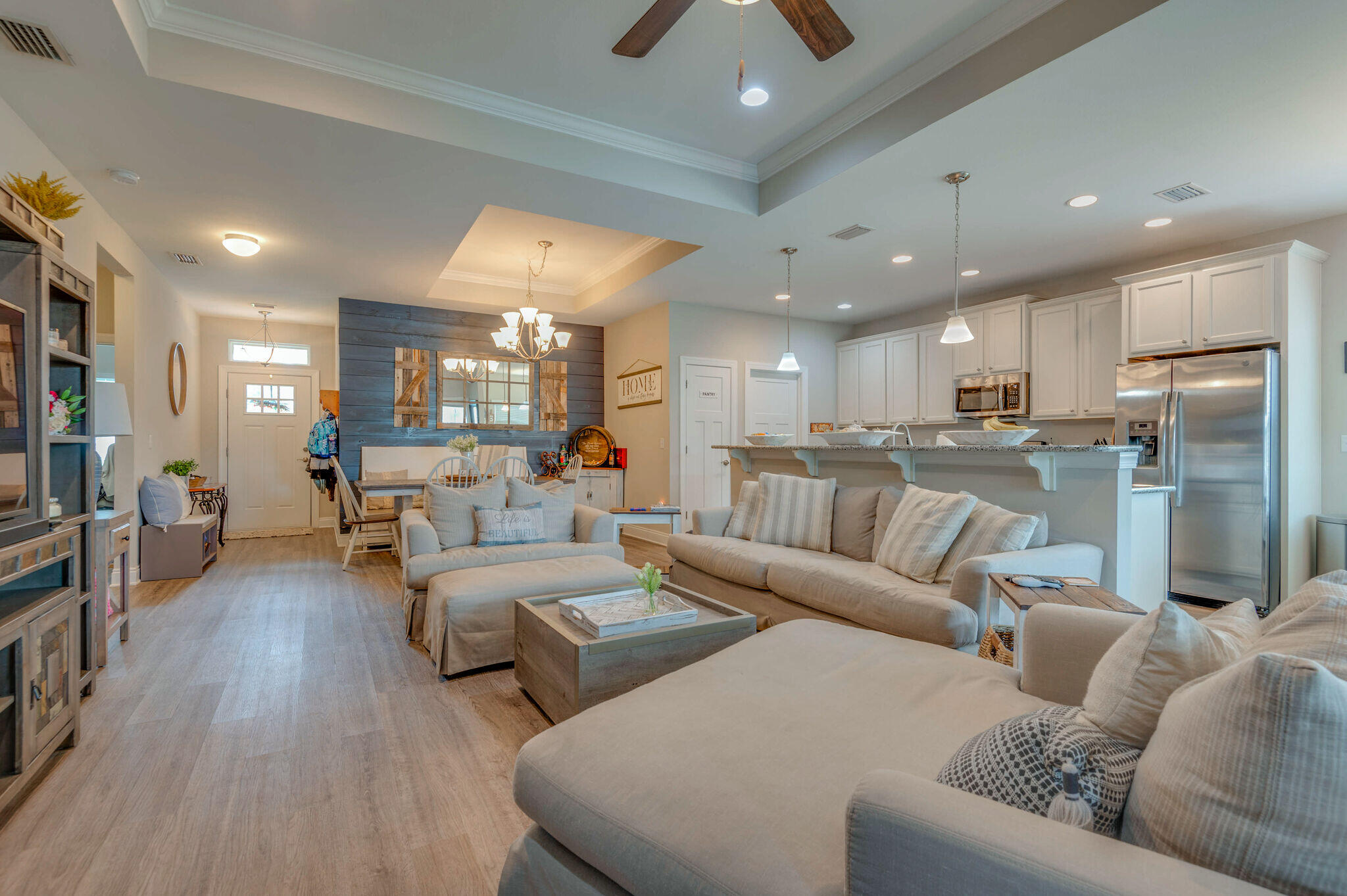 CROSS CREEK - Residential