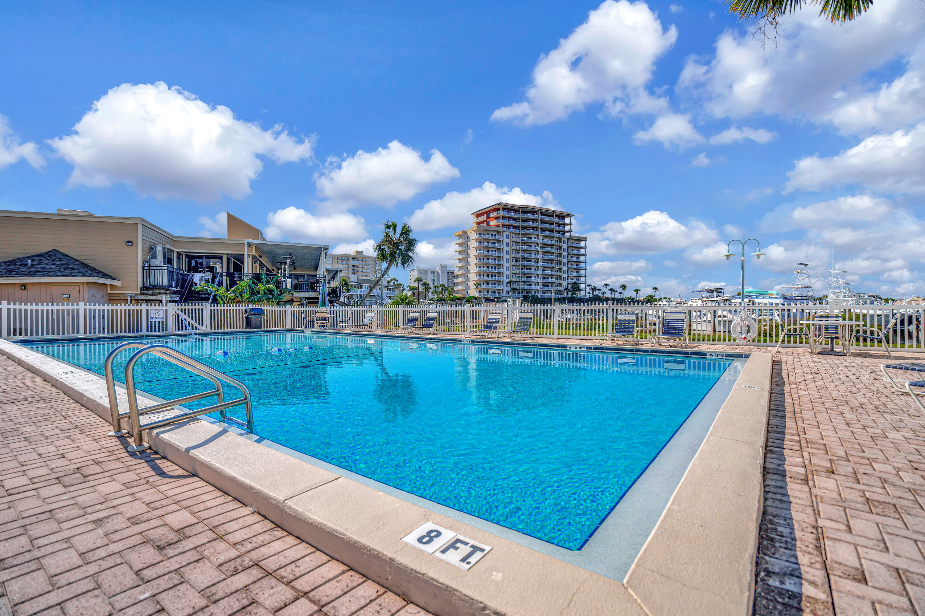 SANDPIPER COVE PHASE #1 UNIT A BLDG 11 - Residential