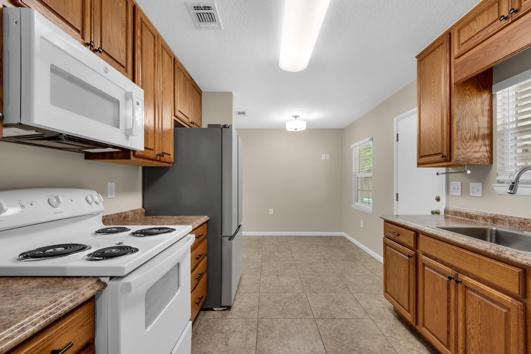 BAYRIDGE ADDN TO FORT WALTON BEACH - Residential Lease