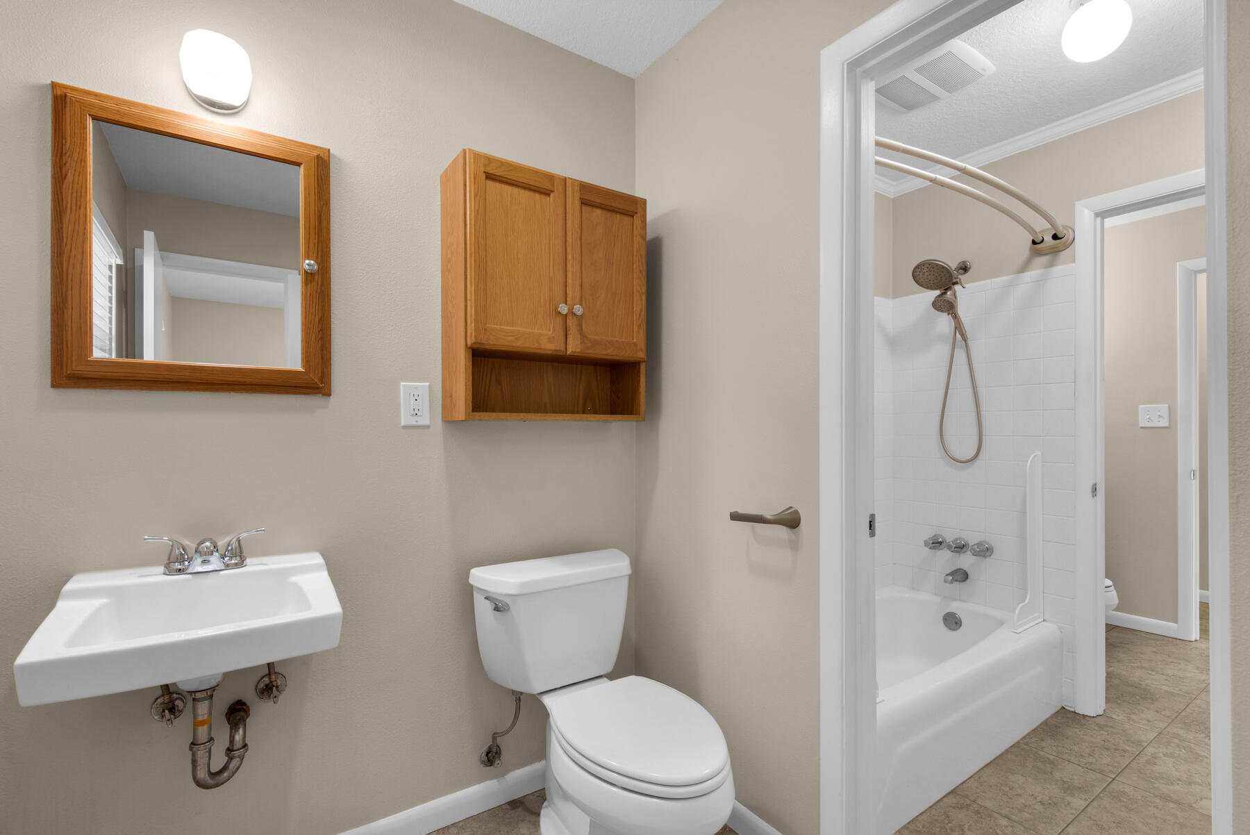 BAYRIDGE ADDN TO FORT WALTON BEACH - Residential Lease