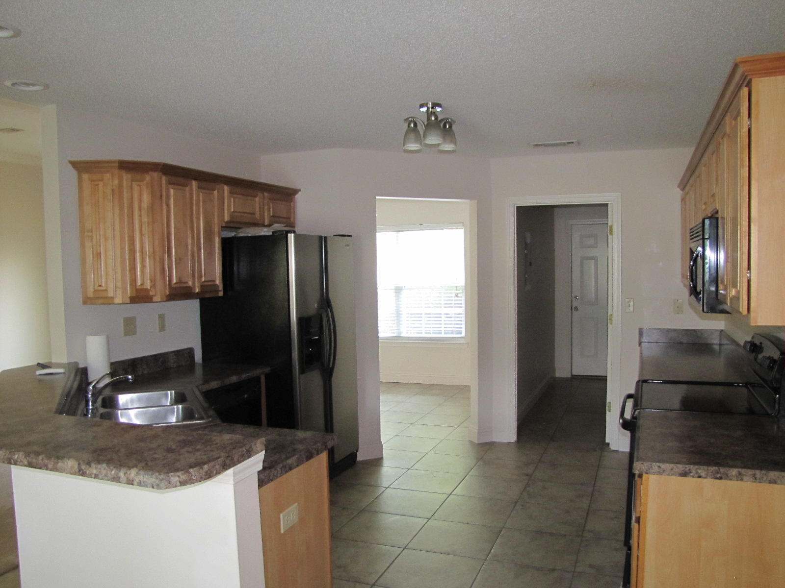 SPRING HOLLOW ESTATES - Residential Lease