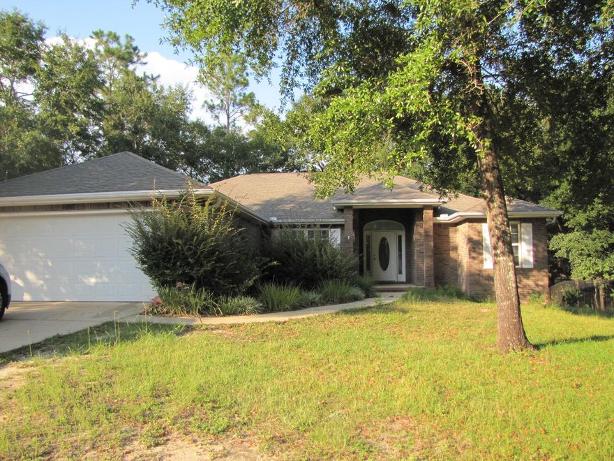 This is located in North Crestview, The home has a separate dining room as well as a breakfast area. The bedrooms all have ceiling fans and are nice sized. The master bedroom has a sitting area and the bathroom has a double vanity, separate bath, and shower. All appliances are includes. The owner will consider a small pet only.