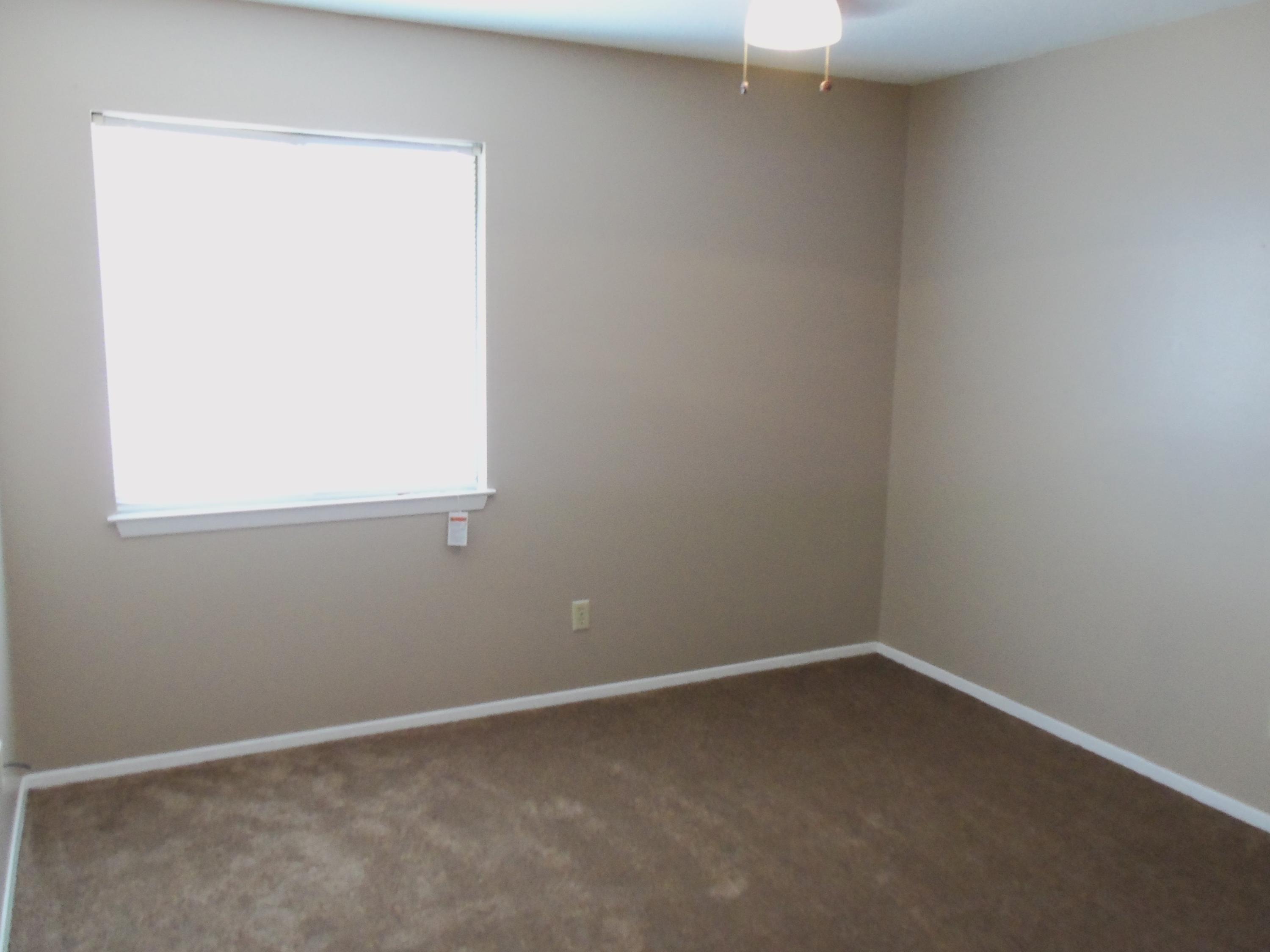 METES & BOUNDS - Residential Lease