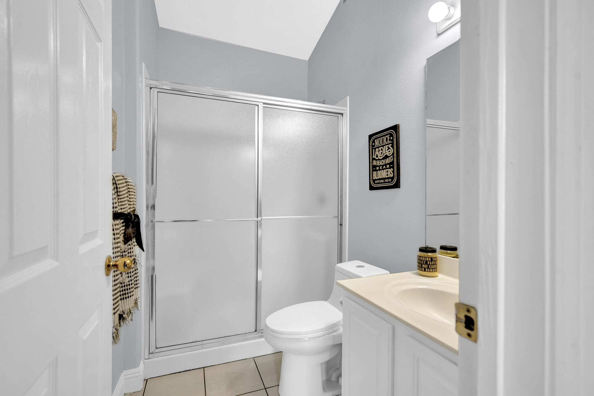 RIVIERA BEACH - Residential