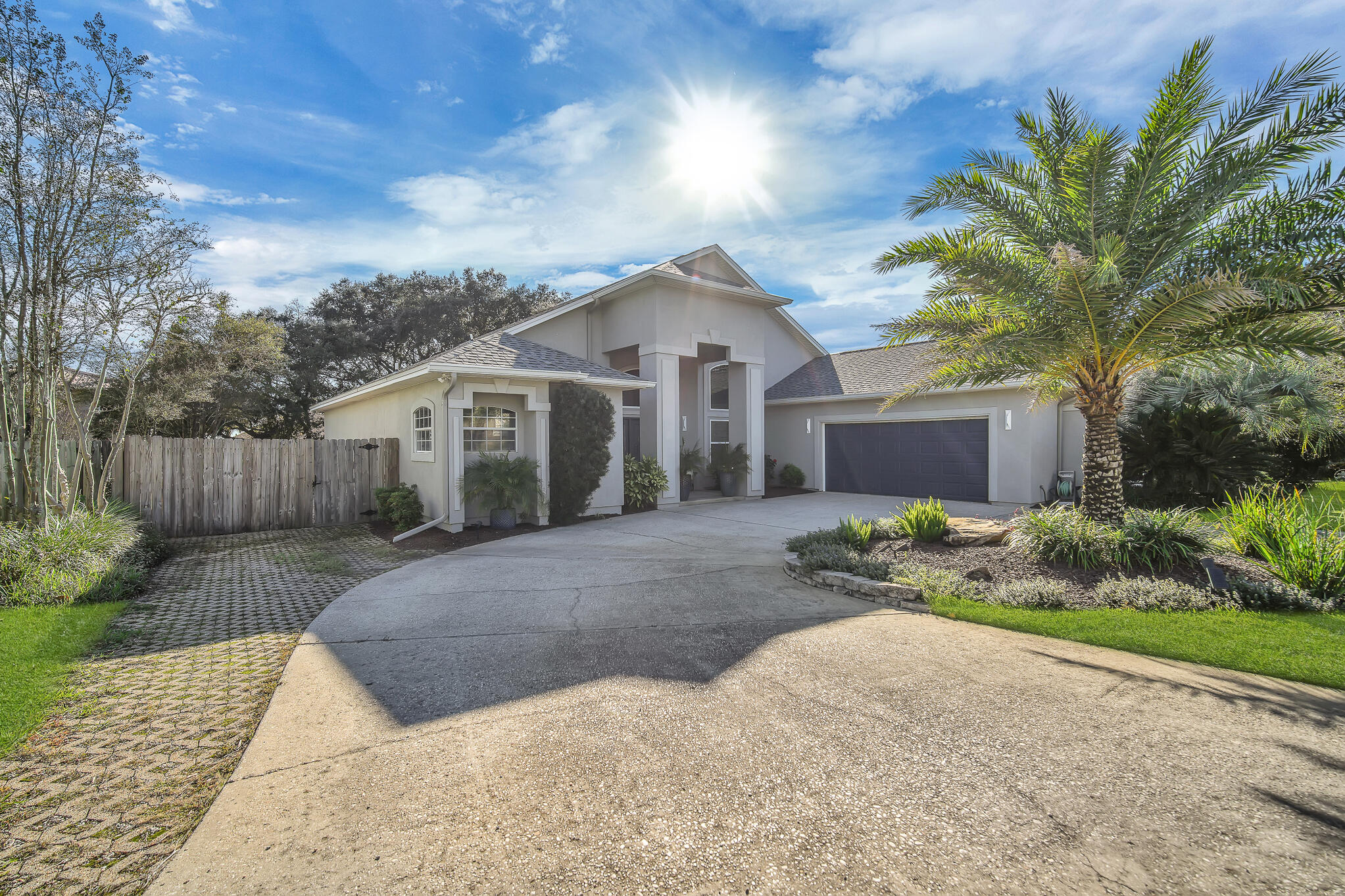 RIVIERA BEACH - Residential