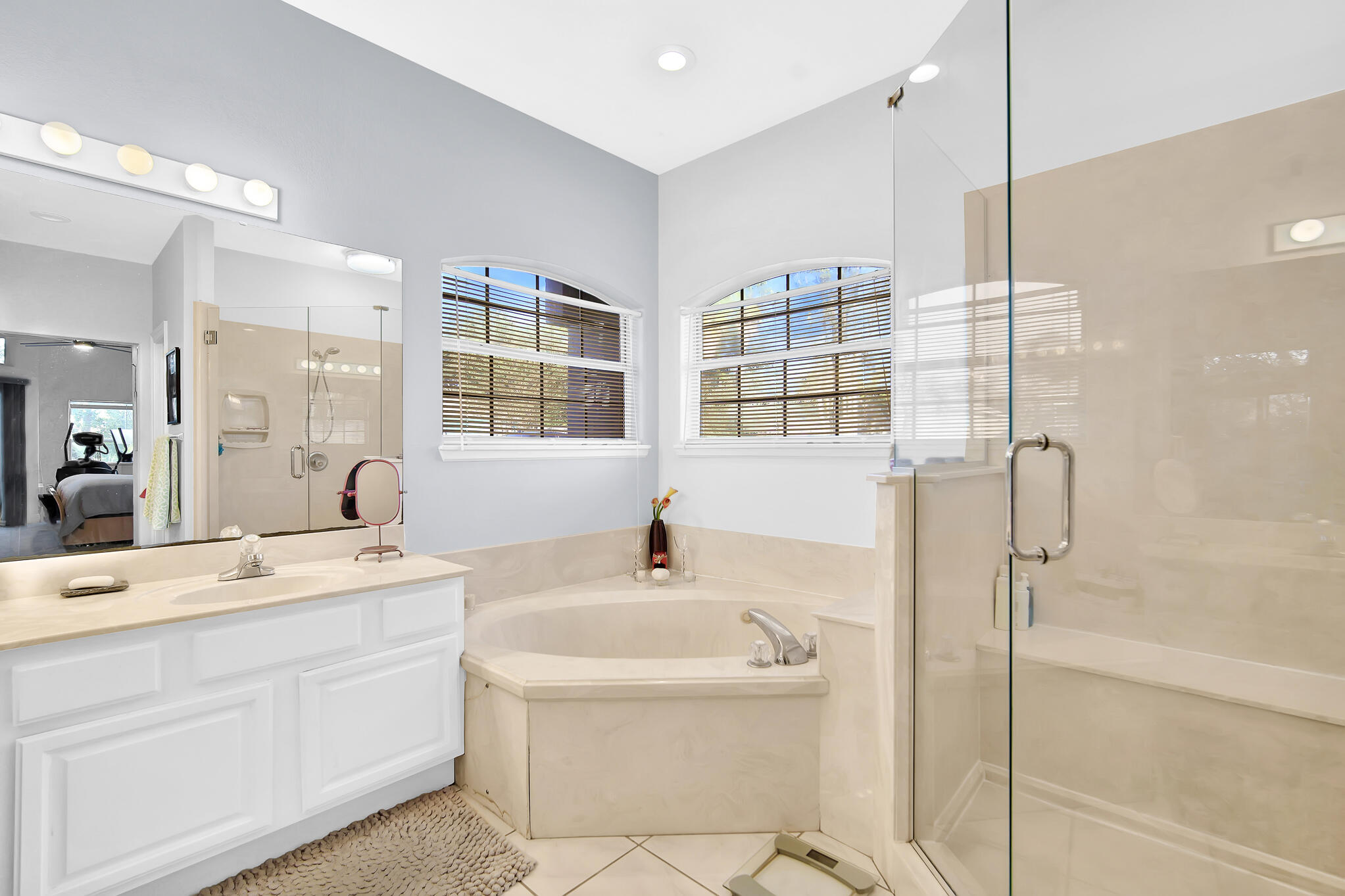 RIVIERA BEACH - Residential