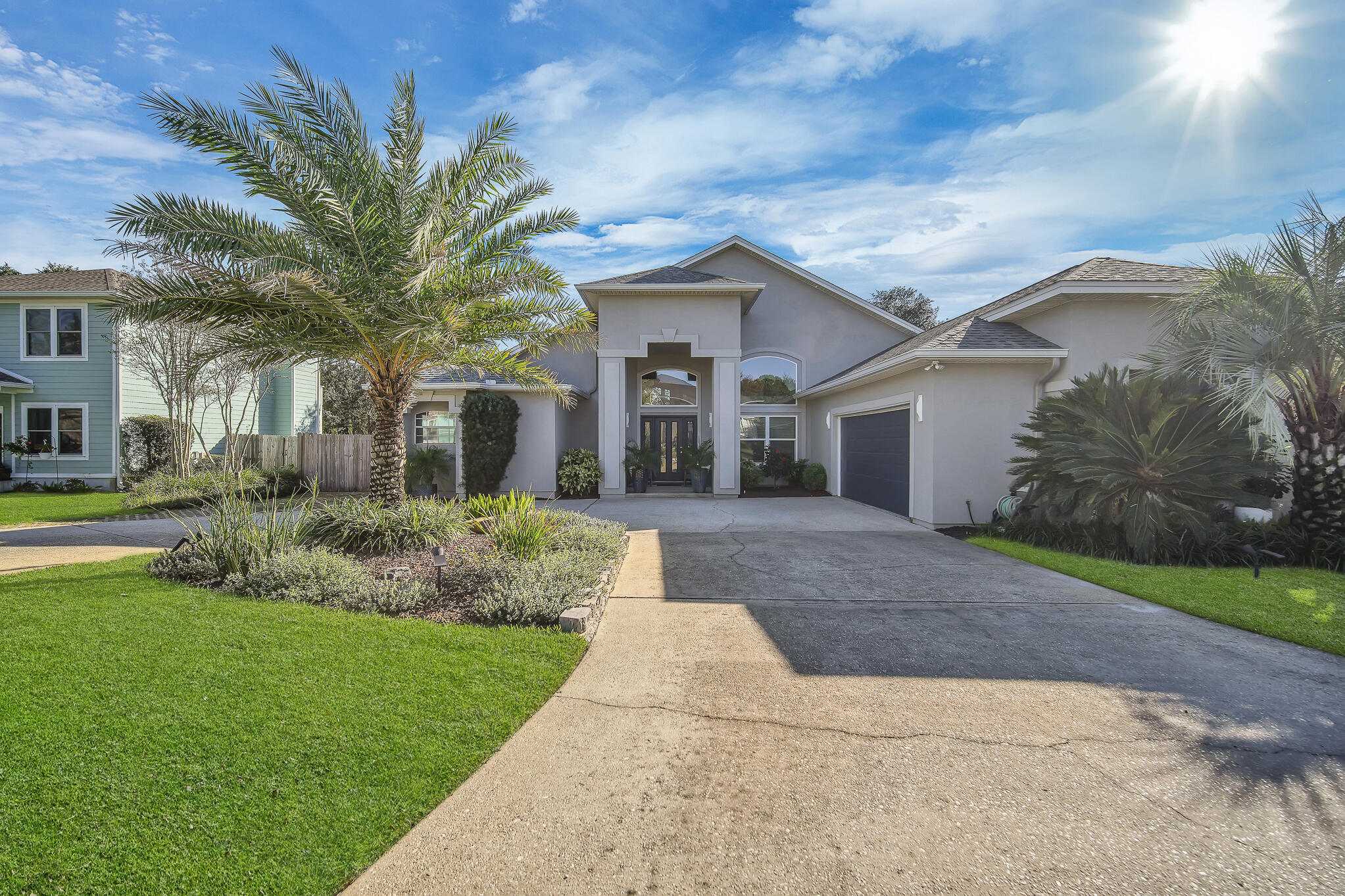 RIVIERA BEACH - Residential