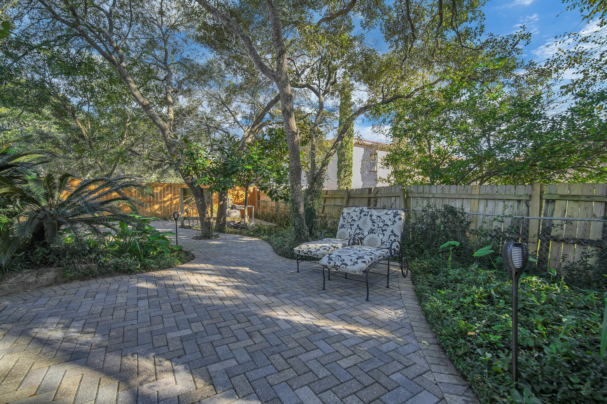 RIVIERA BEACH - Residential