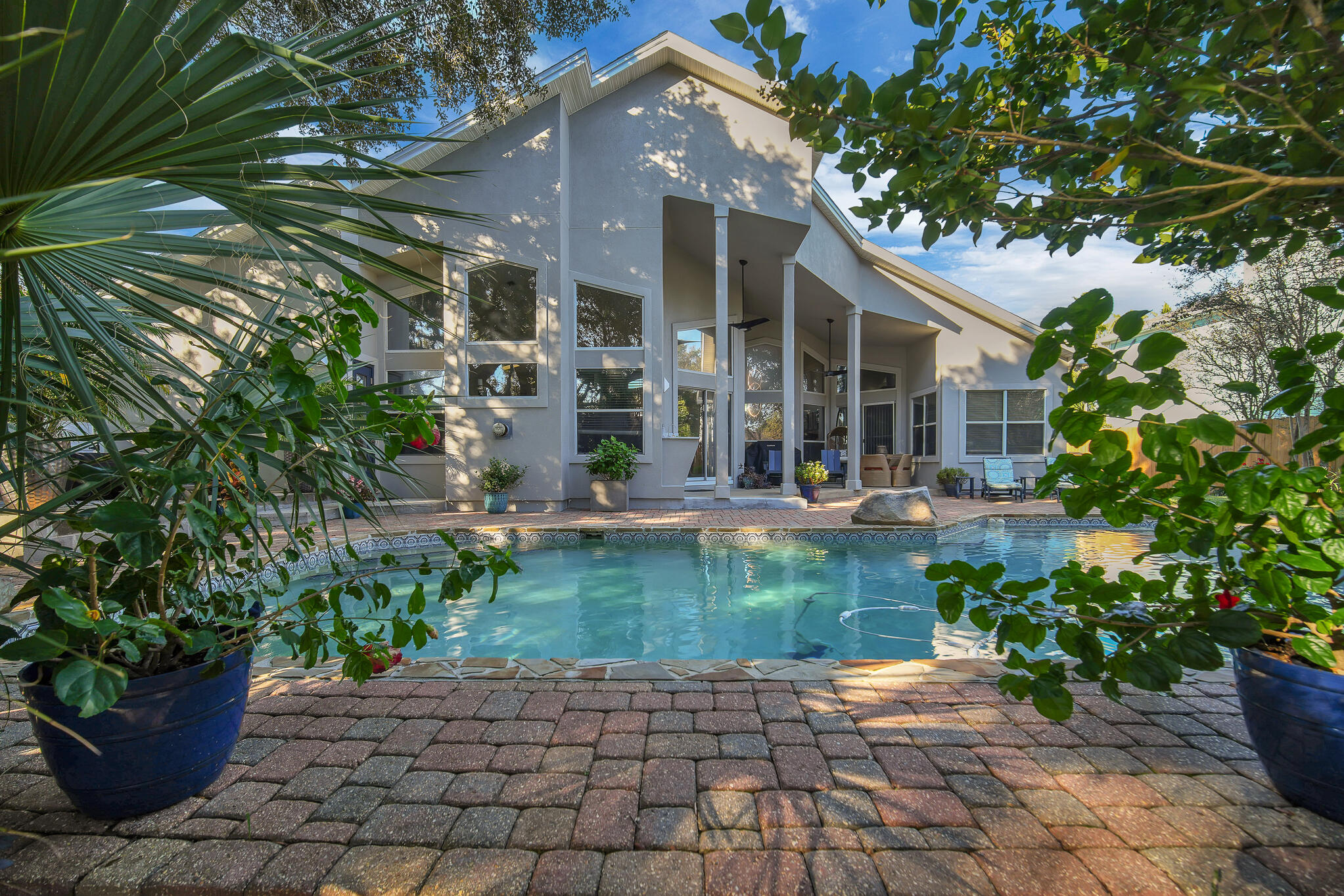 RIVIERA BEACH - Residential