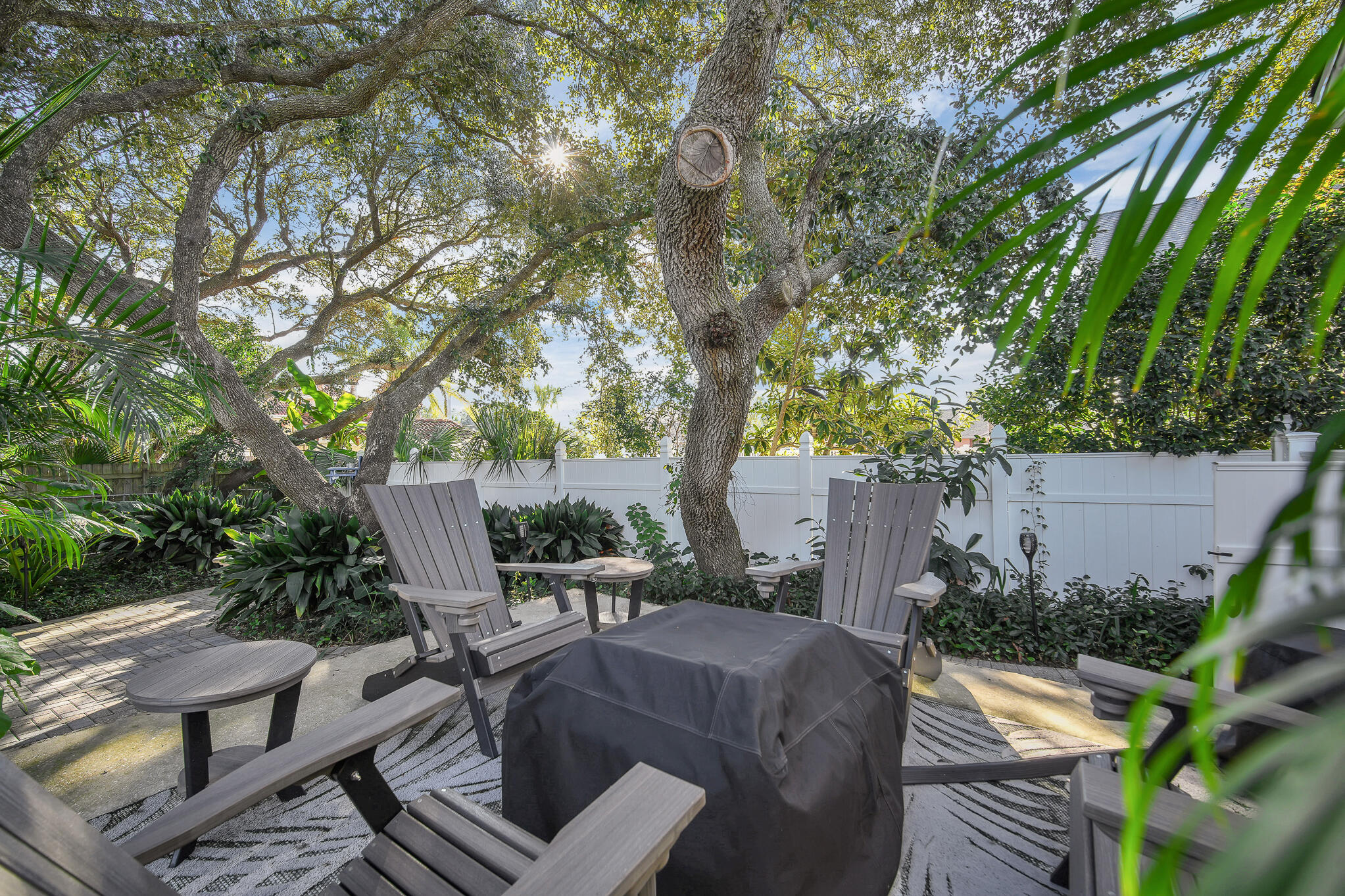 RIVIERA BEACH - Residential