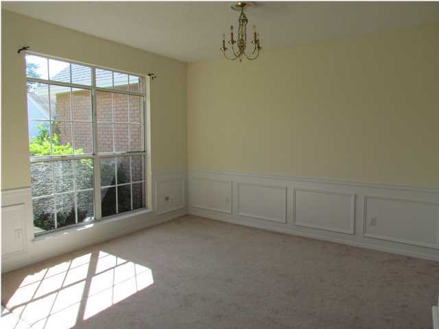 PARKWOOD SQUARE PH 1 - Residential Lease