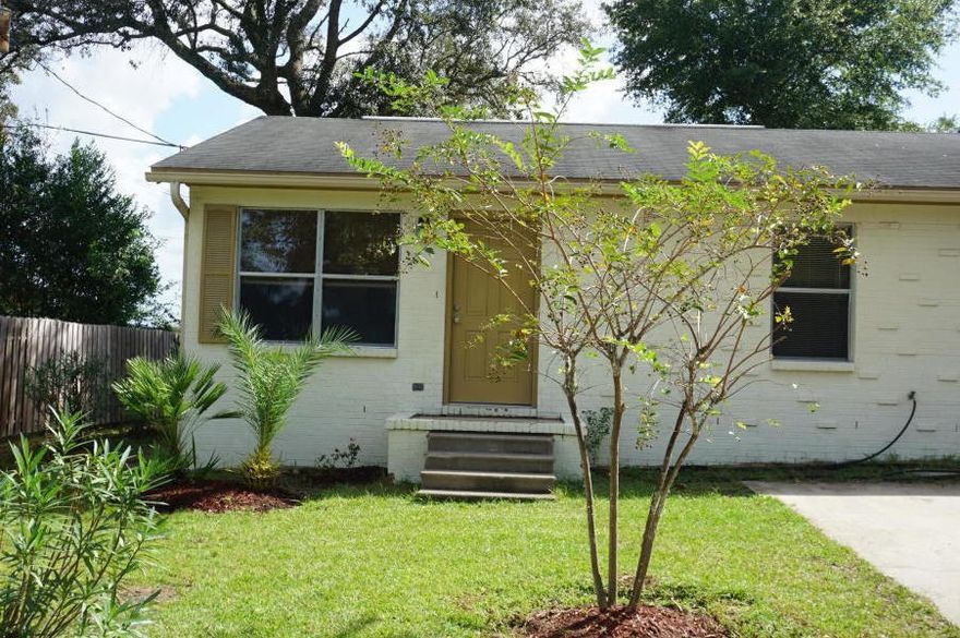 Available NOW!! Newly renovated 2 bedroom/ 1 bathroom duplex in the heart of Niceville. This unit boasts neutral paint, granite tile countertops, beautiful tile work in the bathroom, open concept layout, and more! This unit also has new appliances and includes a full size washer and dryer. This property will not last long on the market! No Smoking and no pets allowed!