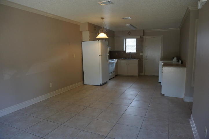 MAGNOLIA COTTAGES - Residential Lease